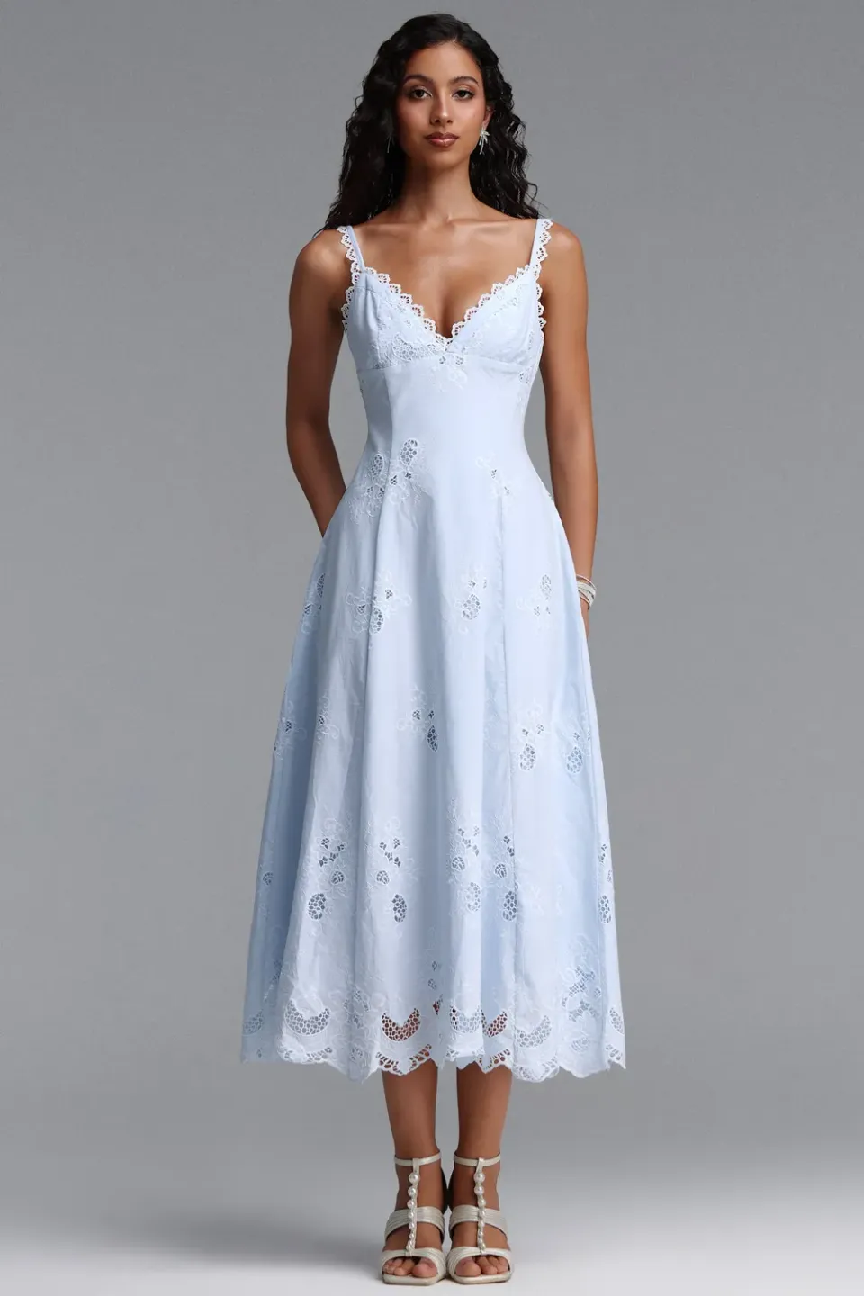 Bella Barnett Tatiana Bluebell abito midi blu sangallo