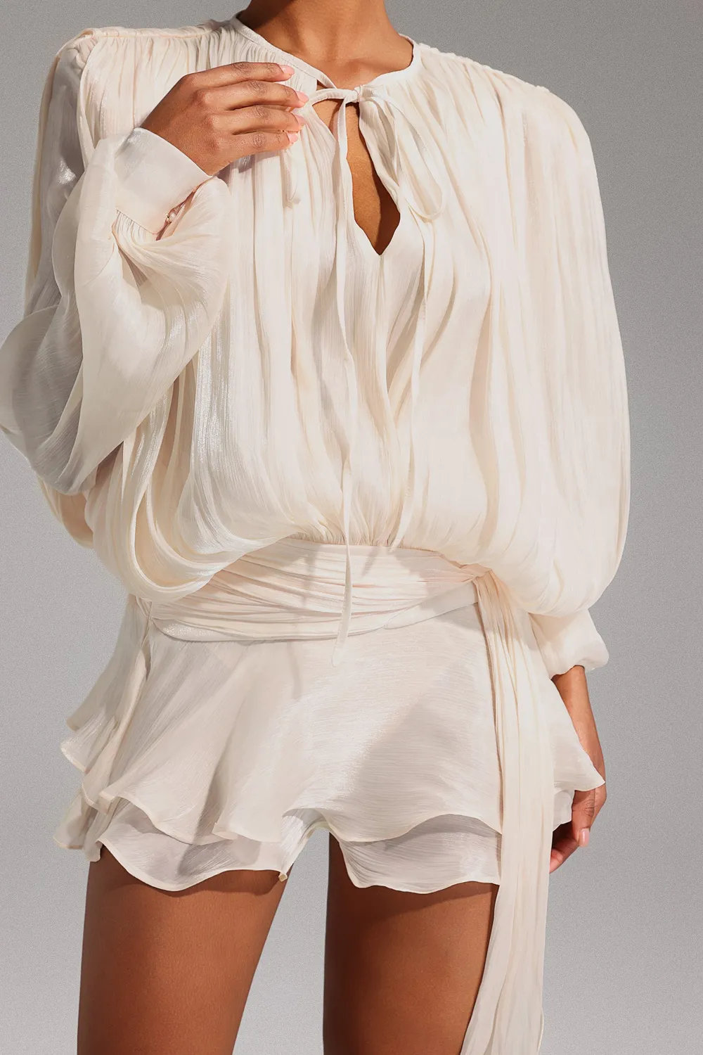 Bella Barnett Dekia abito mini beige maniche lunghe S-XL
