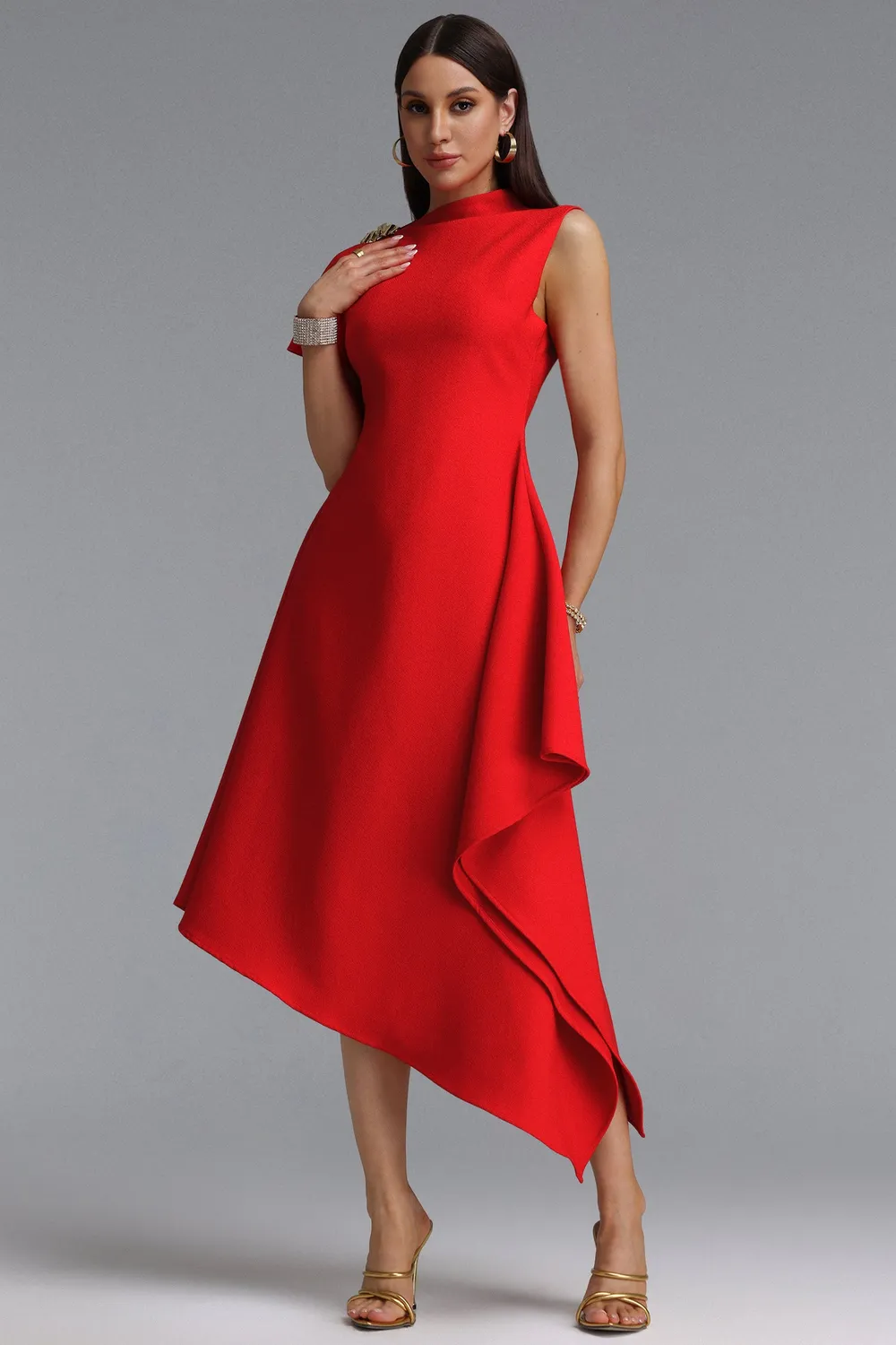 Bella Barnett Weren abito maxi rosso scollo alto asimmetrico