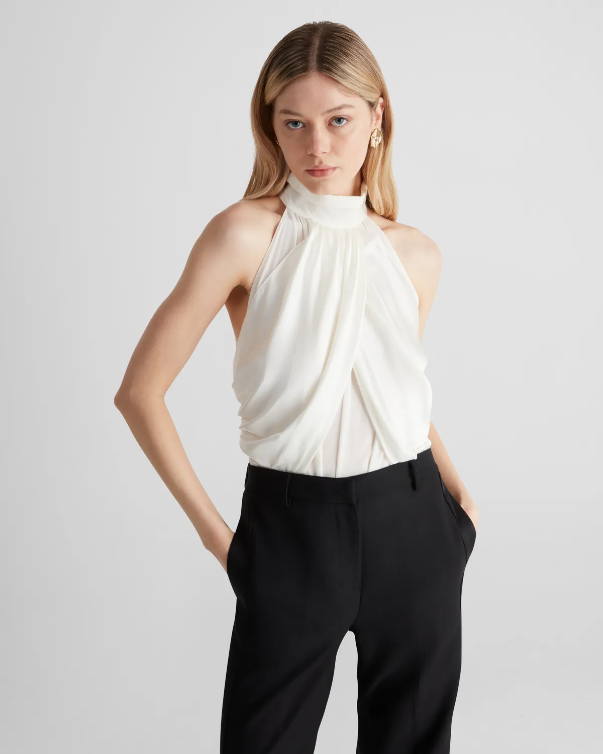 Violante Nessi Vasari Top avorio seta halter drappeggiato