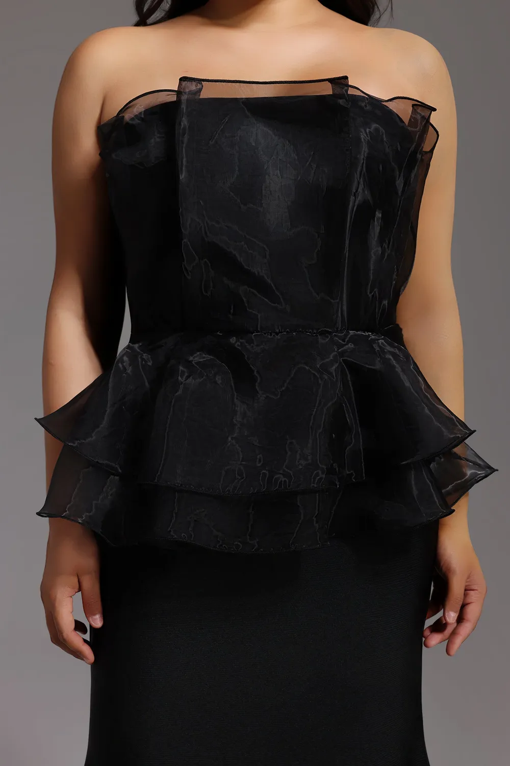 Bella Barnett Oria abito maxi bandage nero a sirena