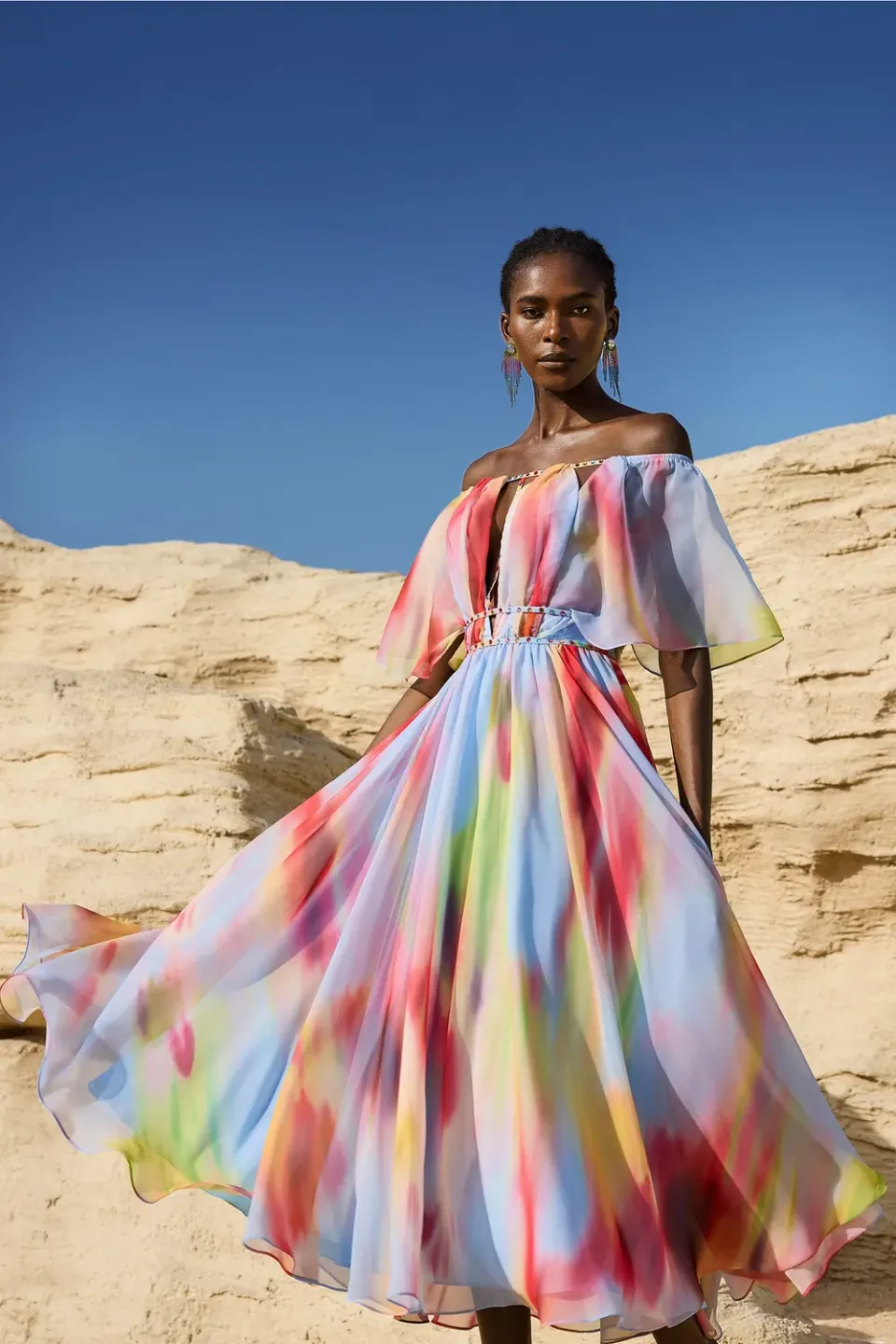 Bella Barnett Zaysha abito midi fantasia spalle scoperte