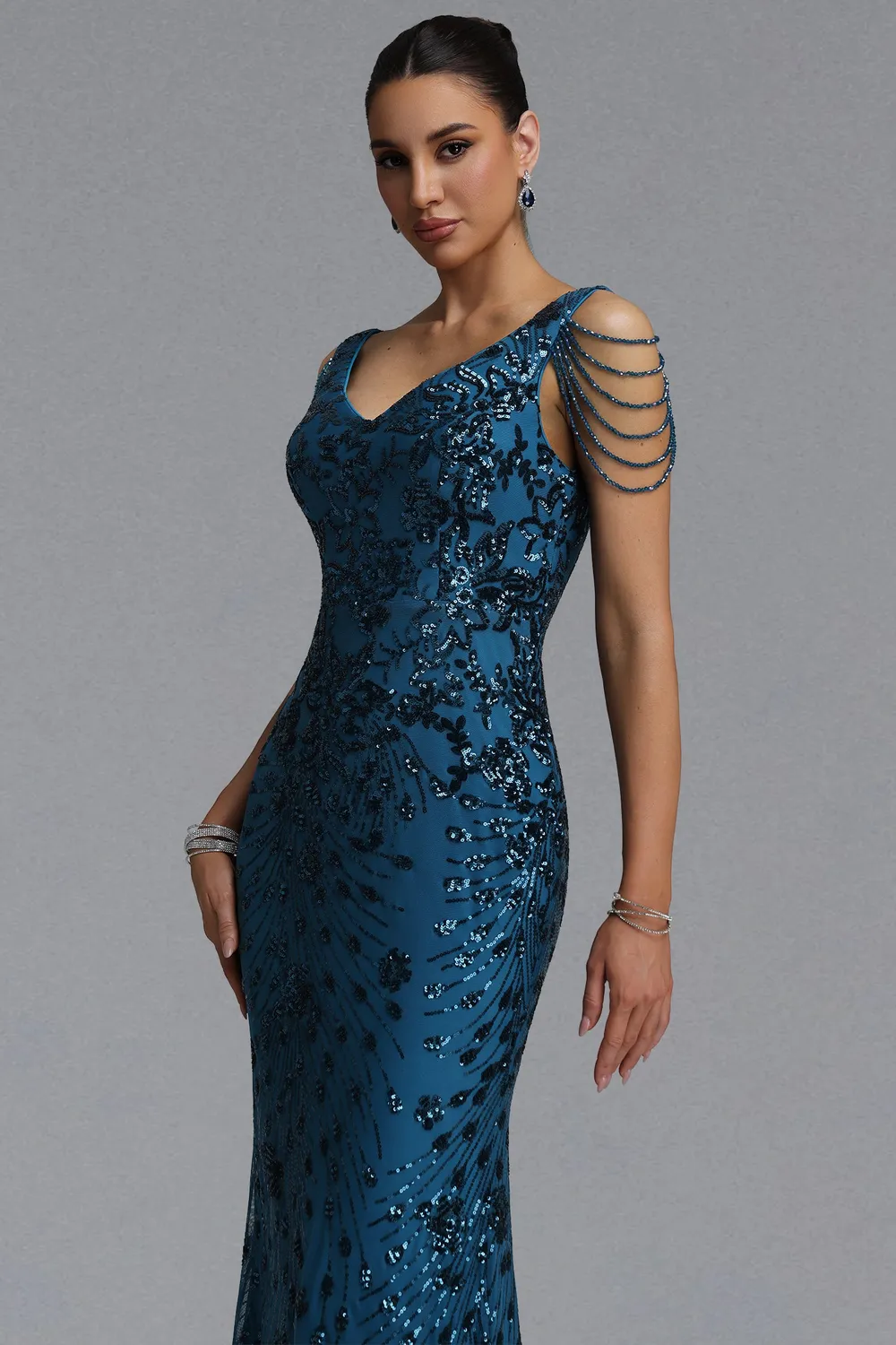 Bella Barnett Gerianna abito sirena blu paillettes