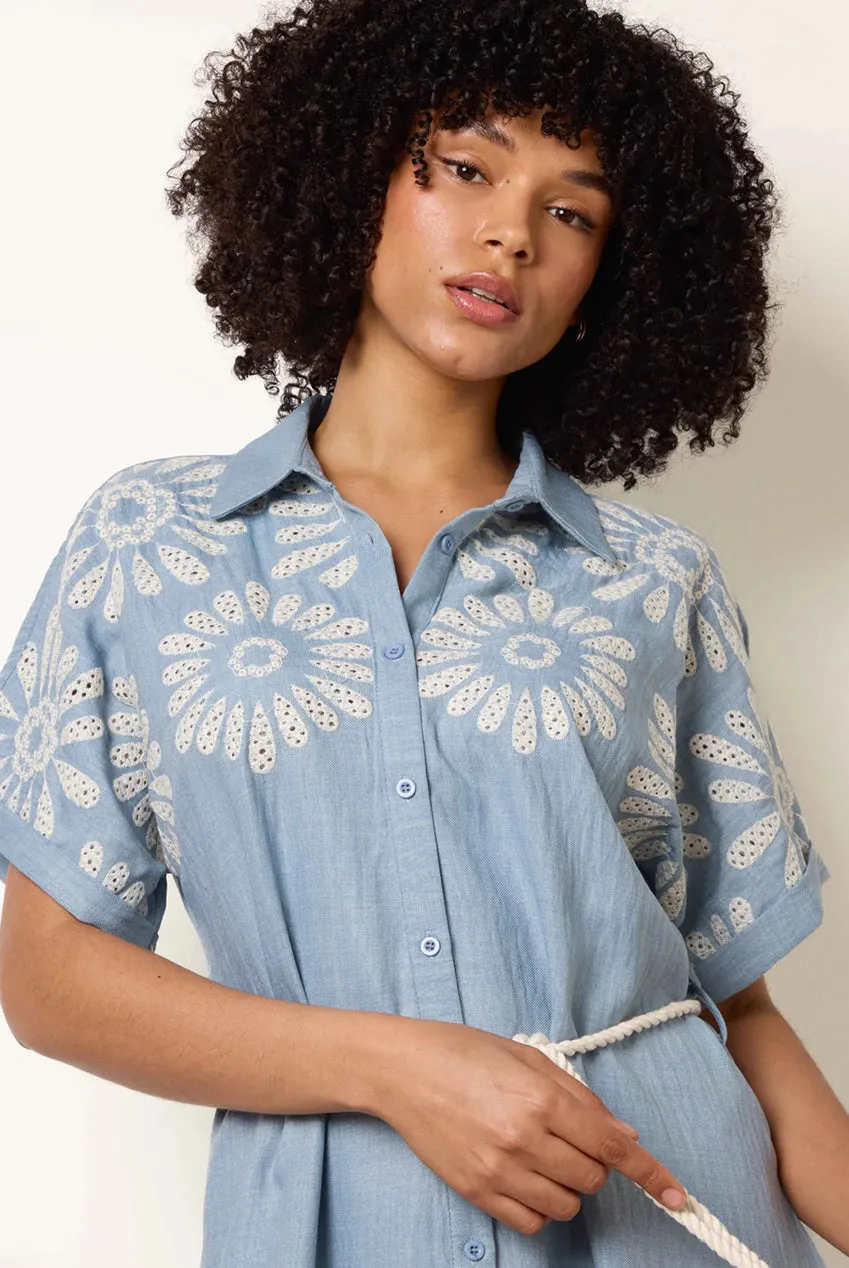 Blue Vanilla Floral vestito camicia midi blu ricamo traforato