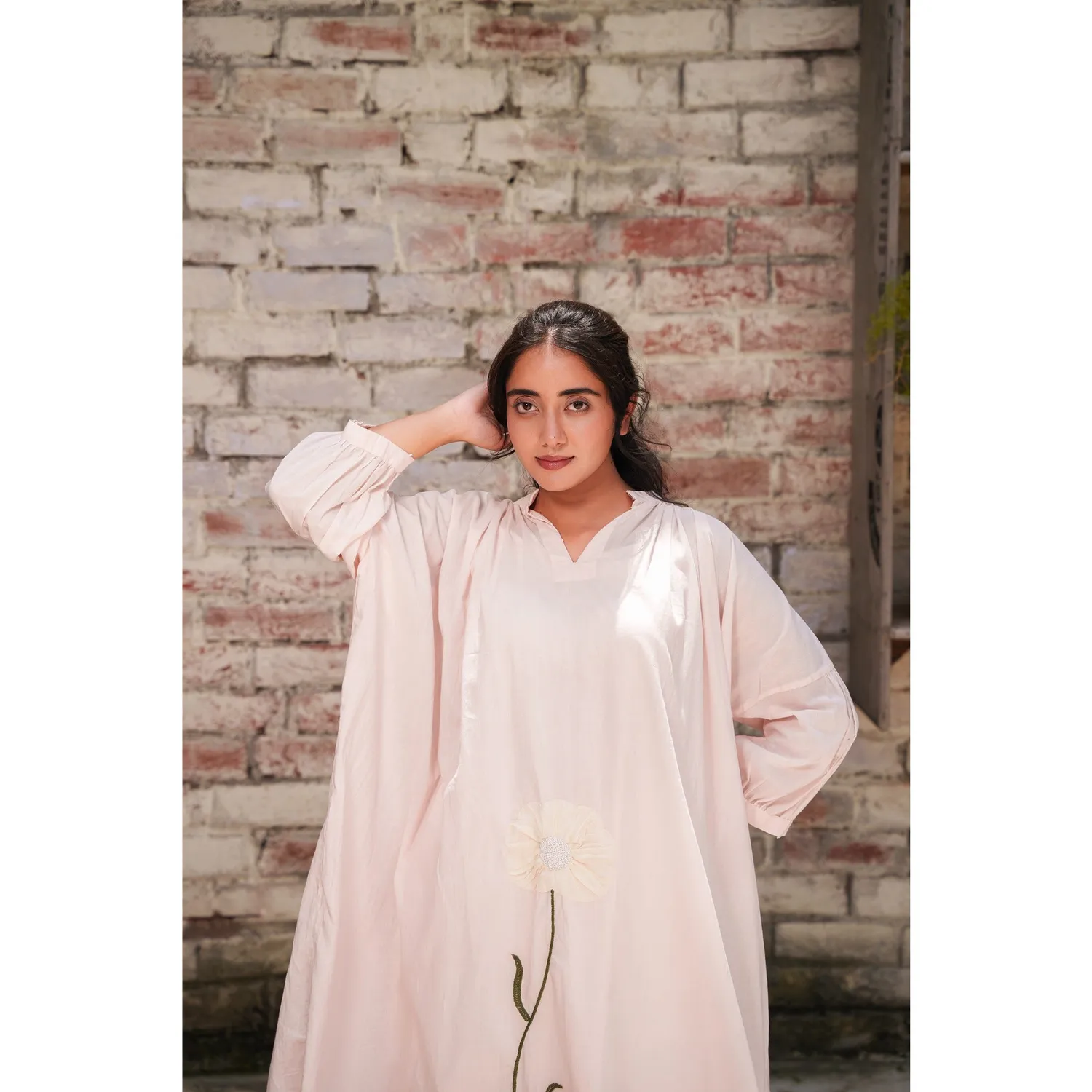 Our Dve Capsule 15 top cotone rosa ricamo