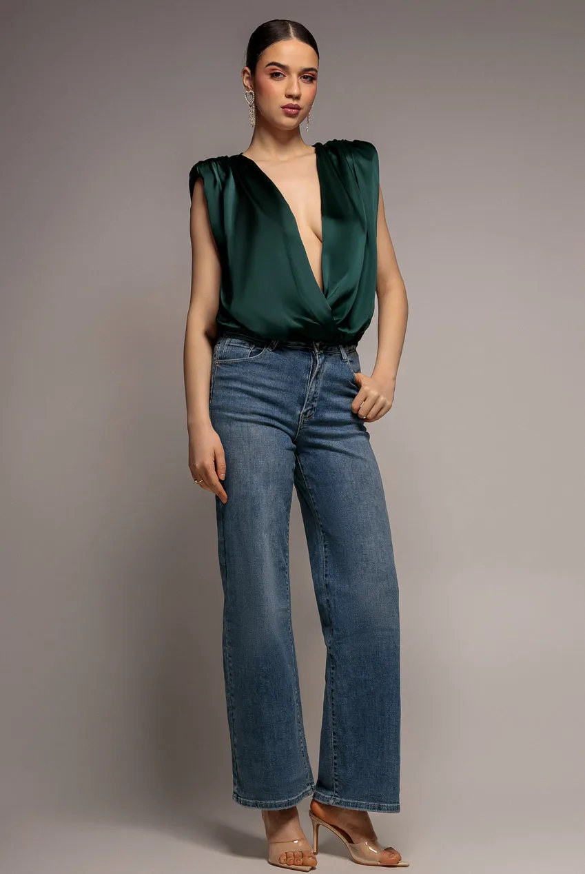 Goddiva Top Satinato Incrociato Verde Smeraldo