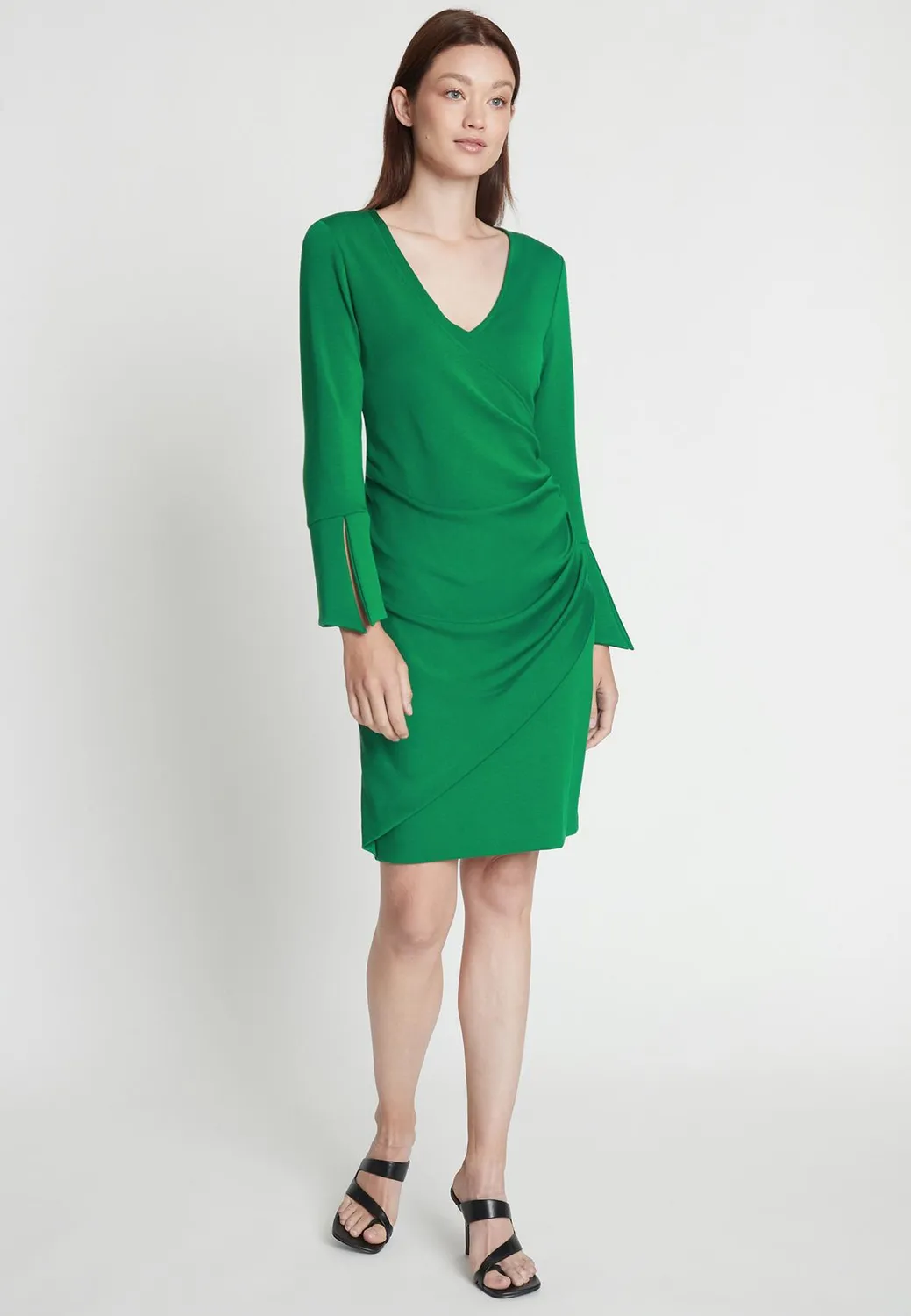 Ana Alcazar Mekosi abito tubino verde drappeggiato