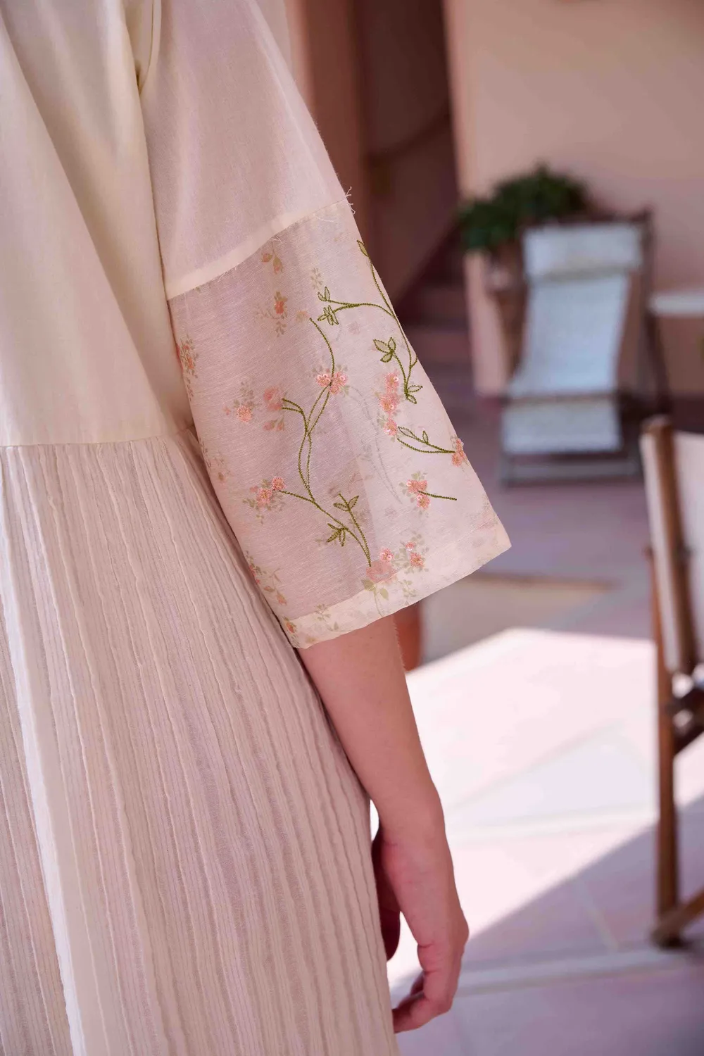 Our Dve Charlotte abito lungo cotone beige floreale