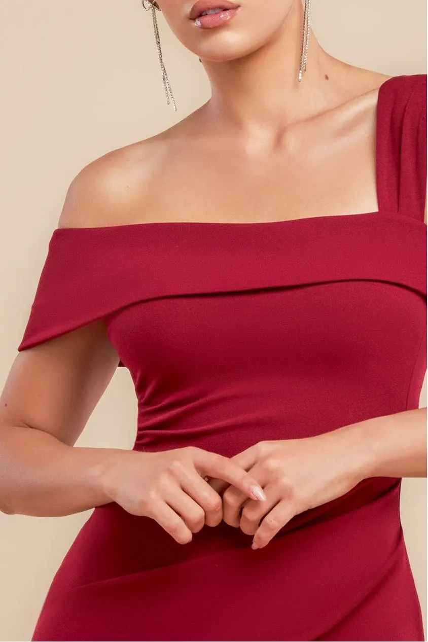 Goddiva Abito Maxi Vino Spalle Scoperte Plissettato