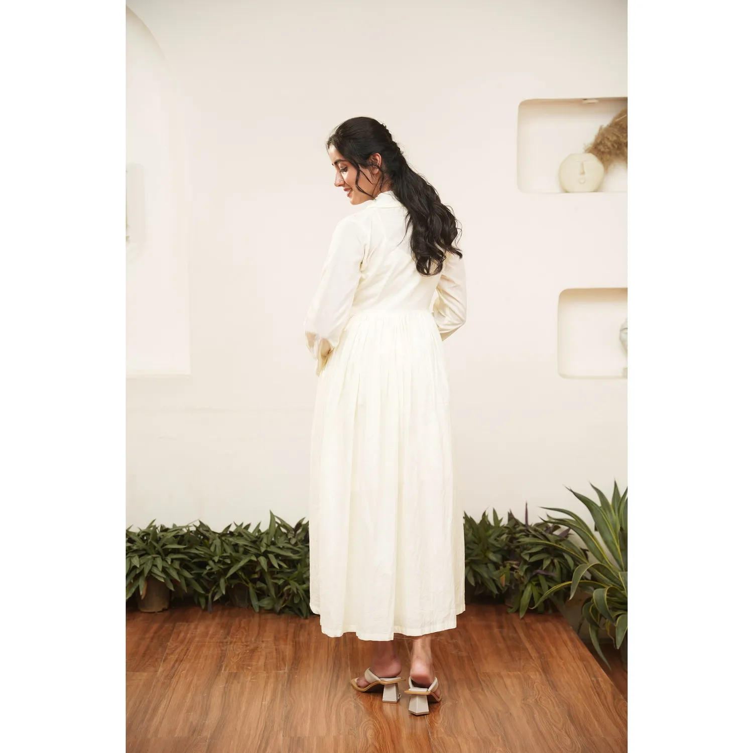 Our Dve Capsule 10 top cotone beige maniche lunghe