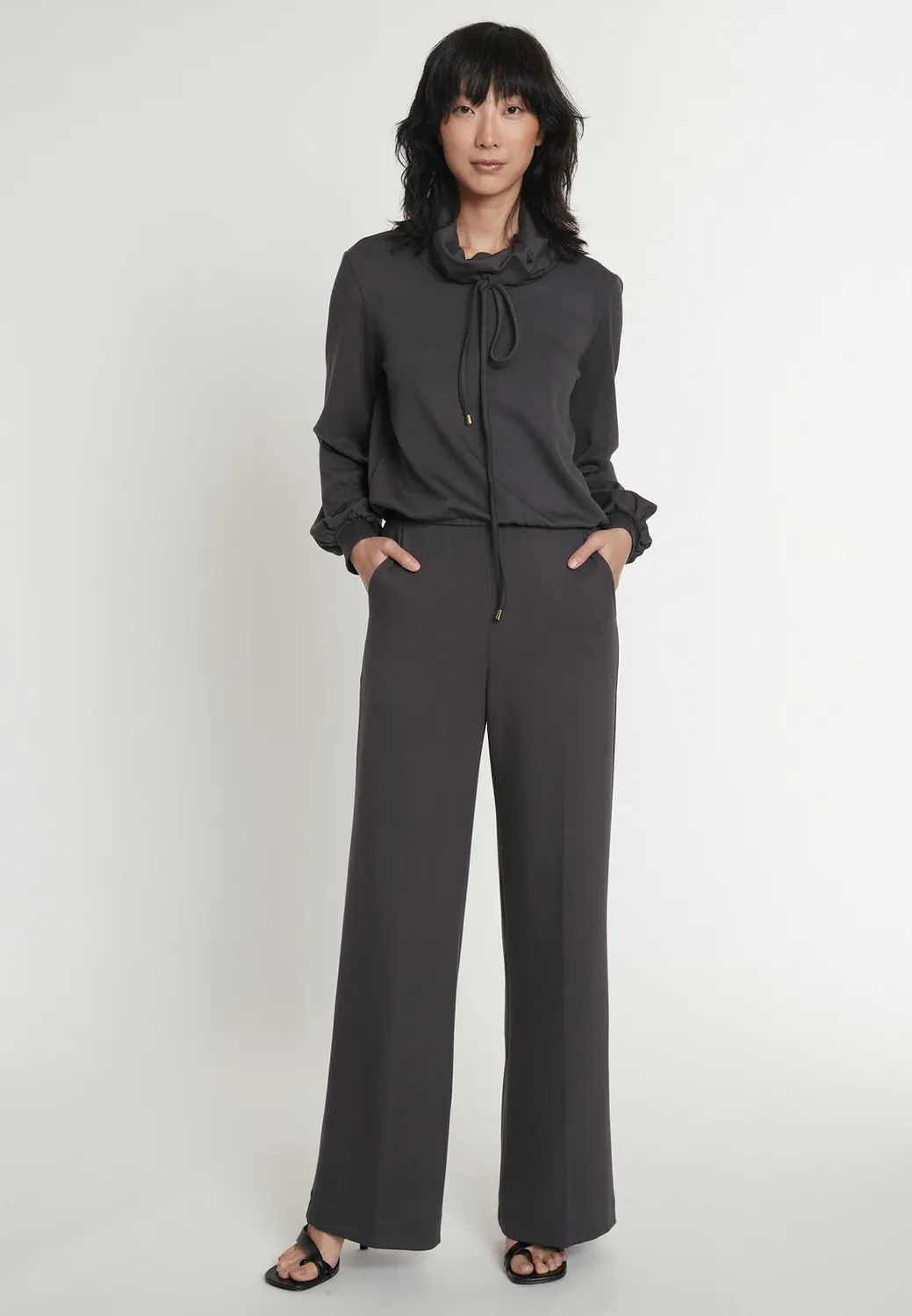 Ana Alcazar Iresa top collo alto grigio