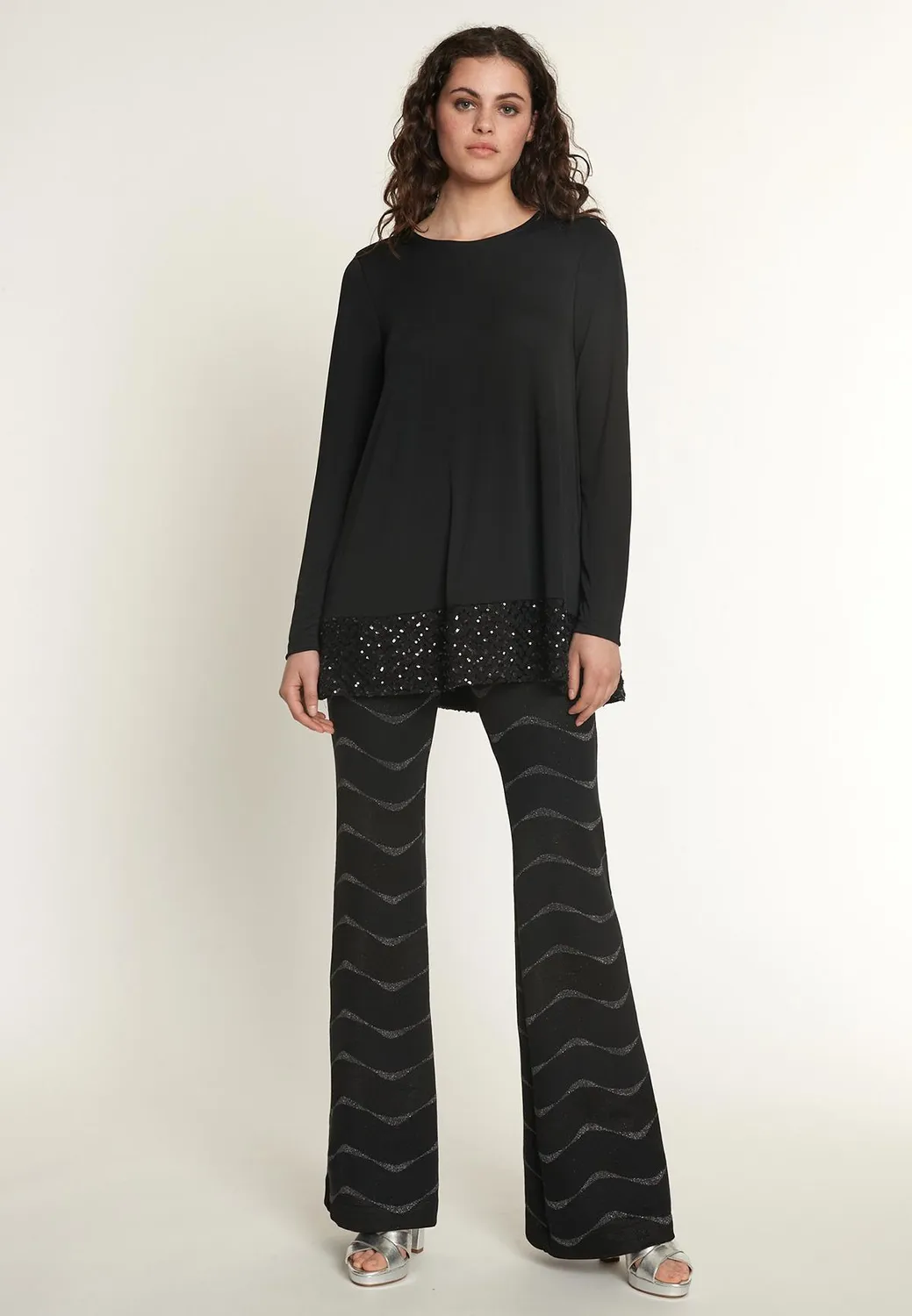 Ana Alcazar Odora top nero con paillettes