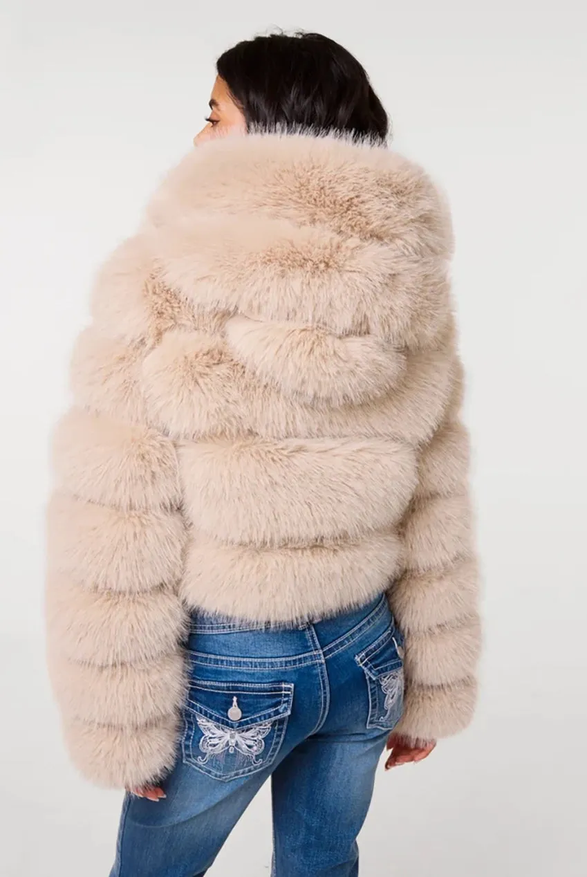 Pink Vanilla Hooded Pelted Fur giacca beige con cappuccio