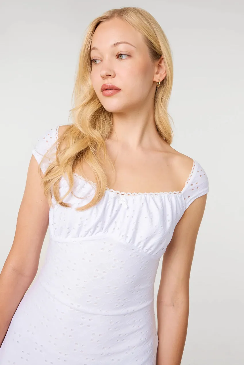 Pink Vanilla Cap Sleeve Broderie abito mini crema in pizzo