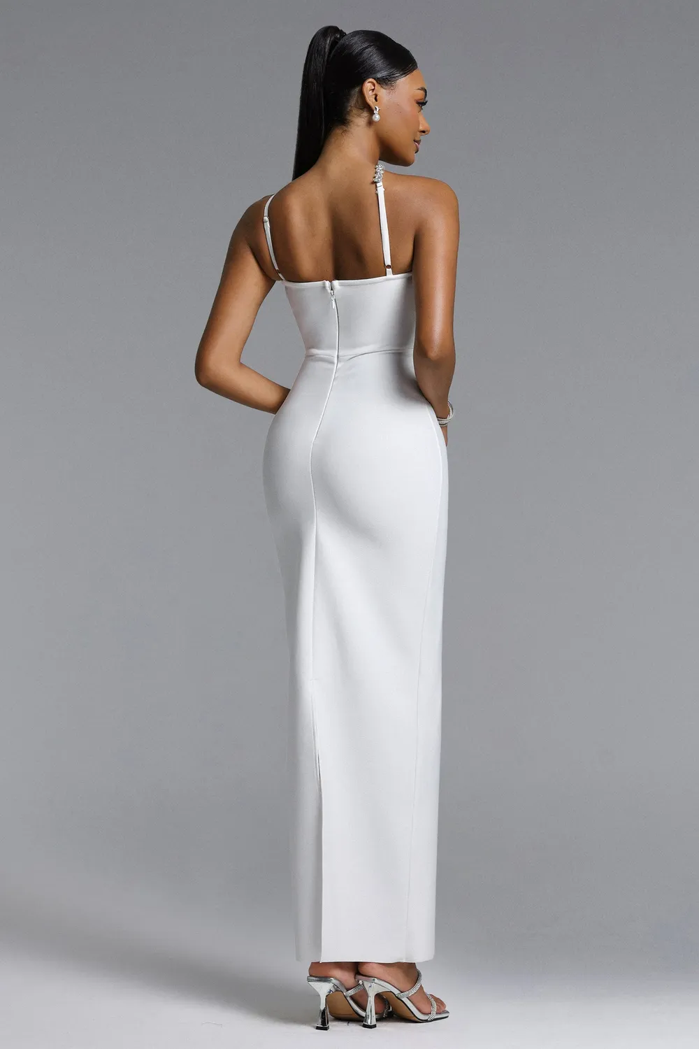 Bella Barnett Veronic abito maxi bianco strass bandage