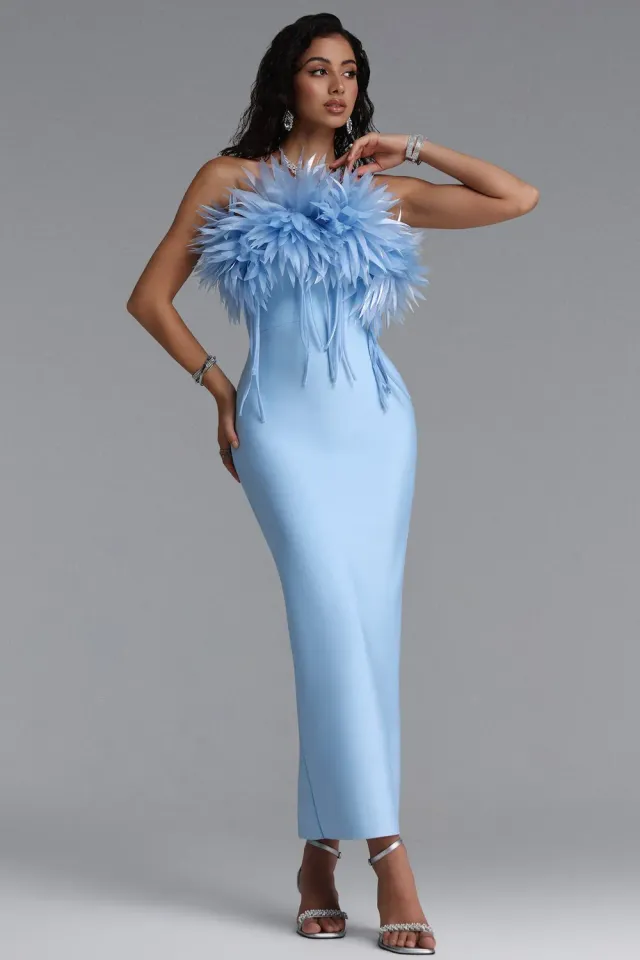 Bella Barnett Wenie abito maxi blu piume monospalla