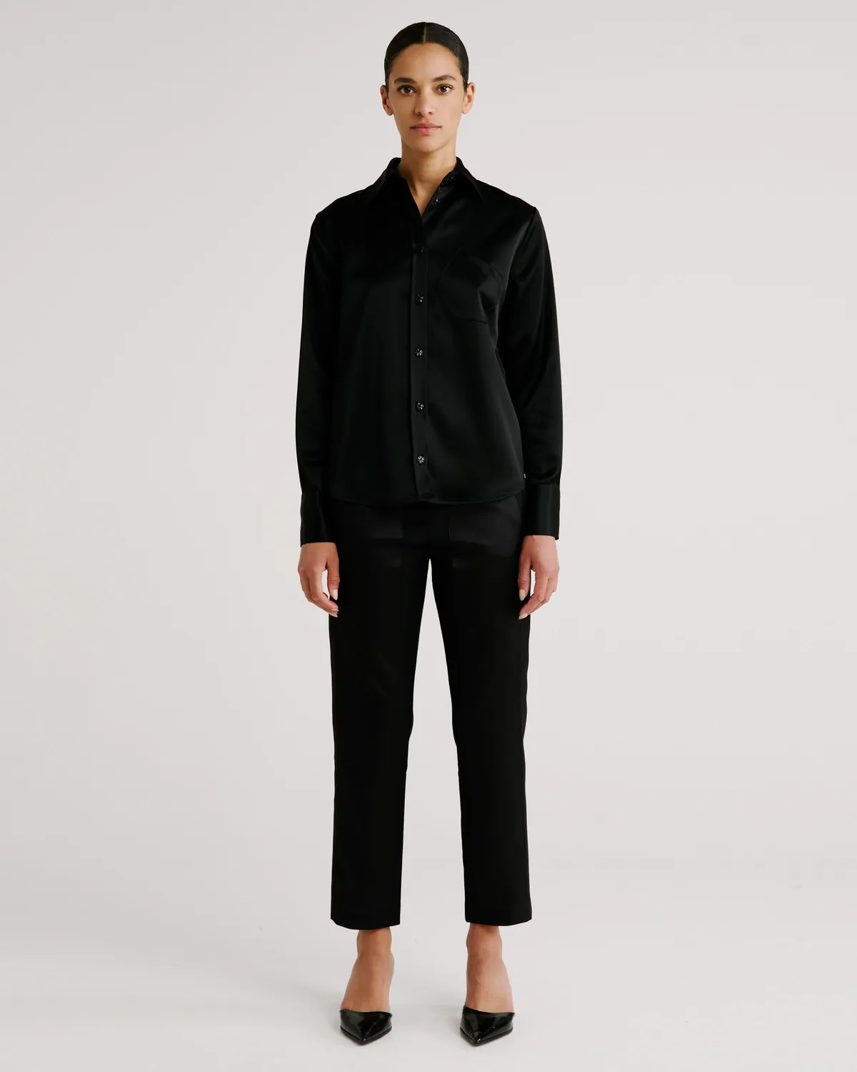 Violante Nessi Violi camicia nera cady satin collo