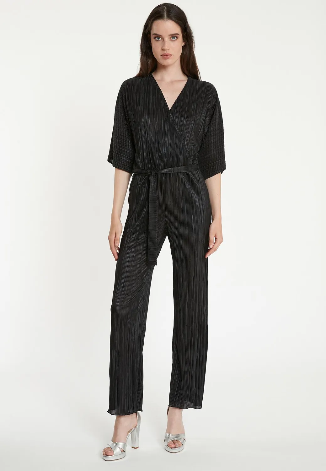 Ana Alcazar Tebora tuta jumpsuit nera pieghettata