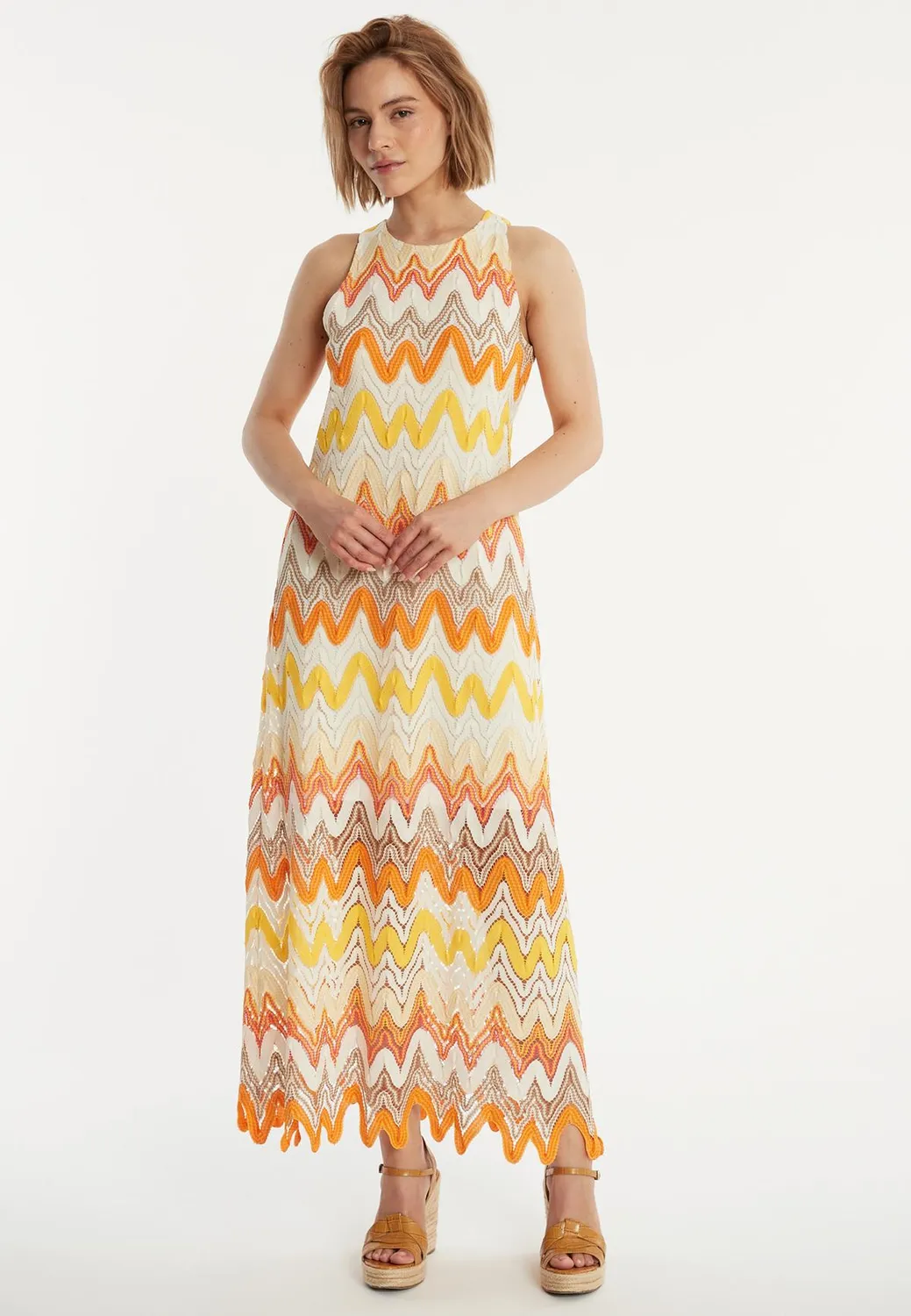 Ana Alcazar Zitara abito maxi giallo zigzag
