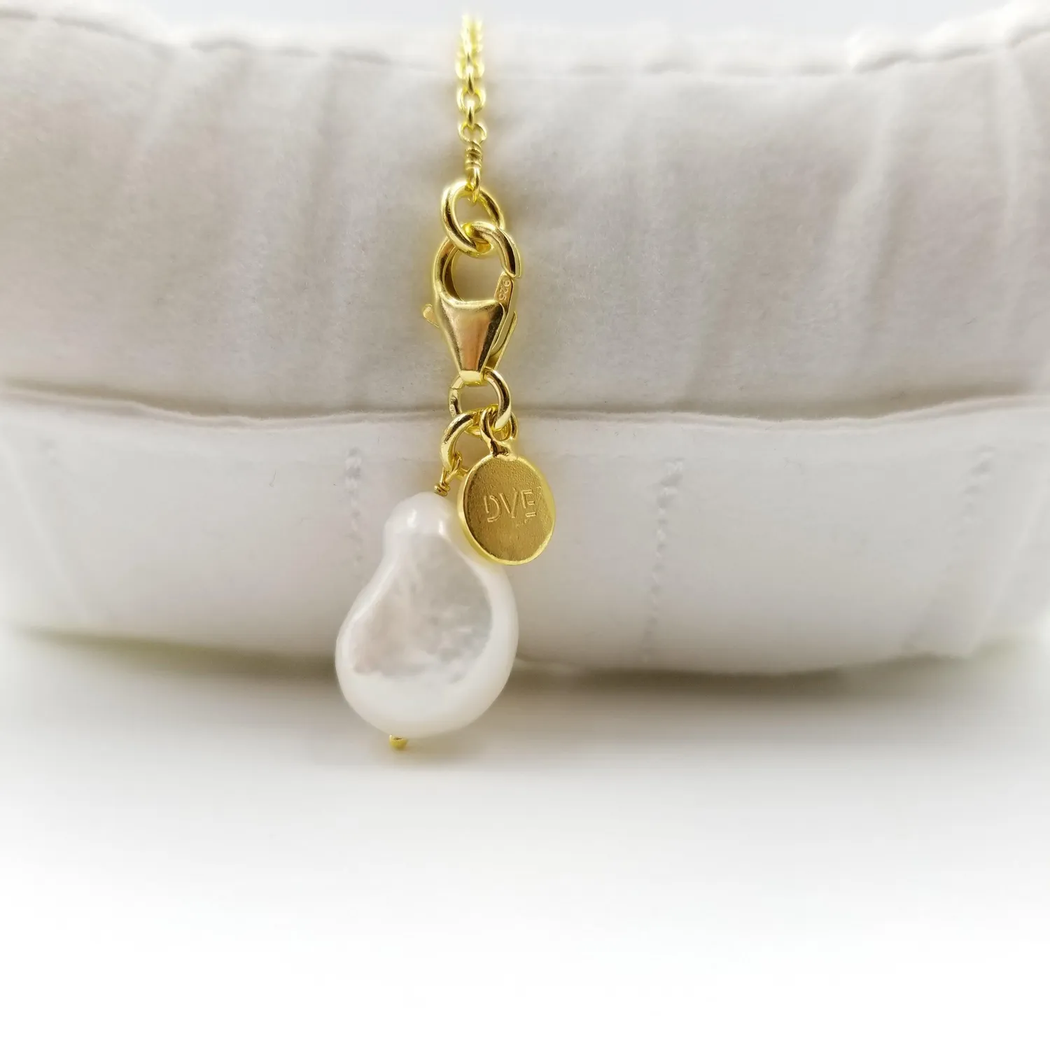 Our Dve bracciale perla singola oro 18k