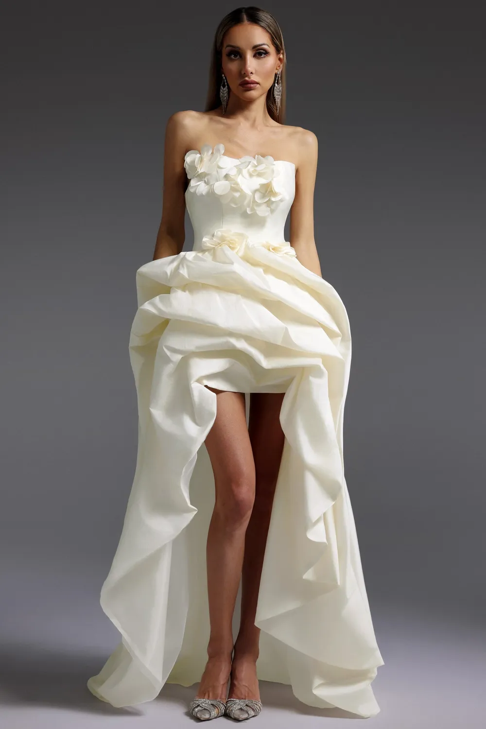 Bella Barnett Tabitha abito maxi bianco fiori senza maniche
