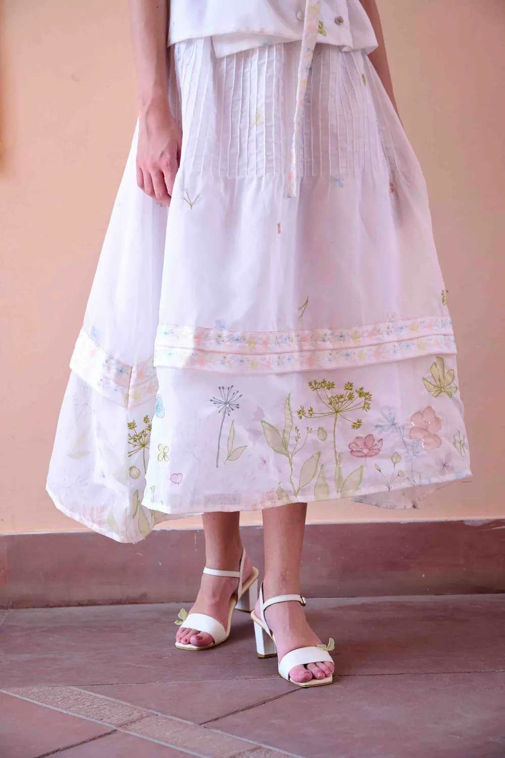 Our Dve Jim set top e gonna bianco chanderi