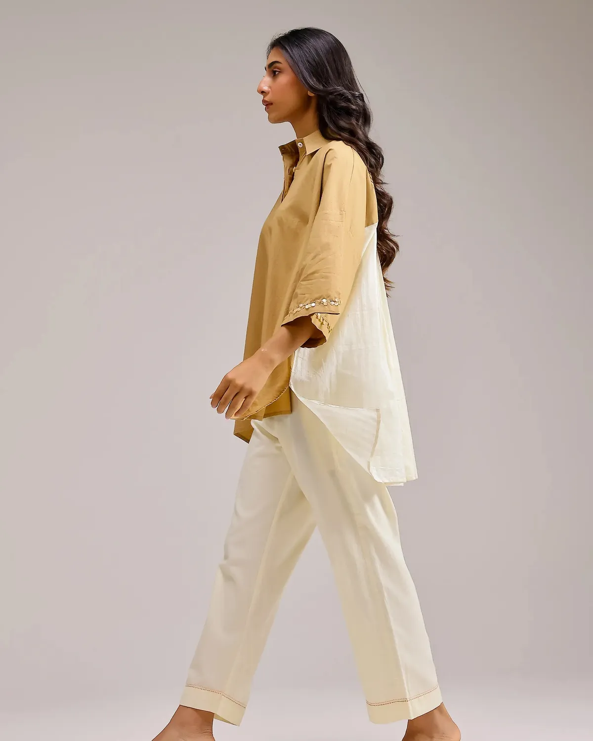 Our Dve Dune Flow camicia beige a righe