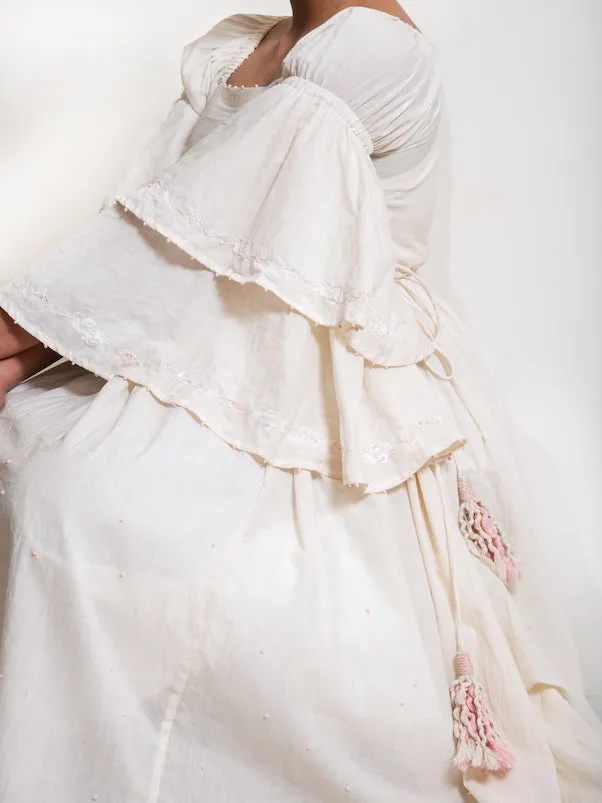 Our Dve Dolph Dress abito beige linea impero ricamato