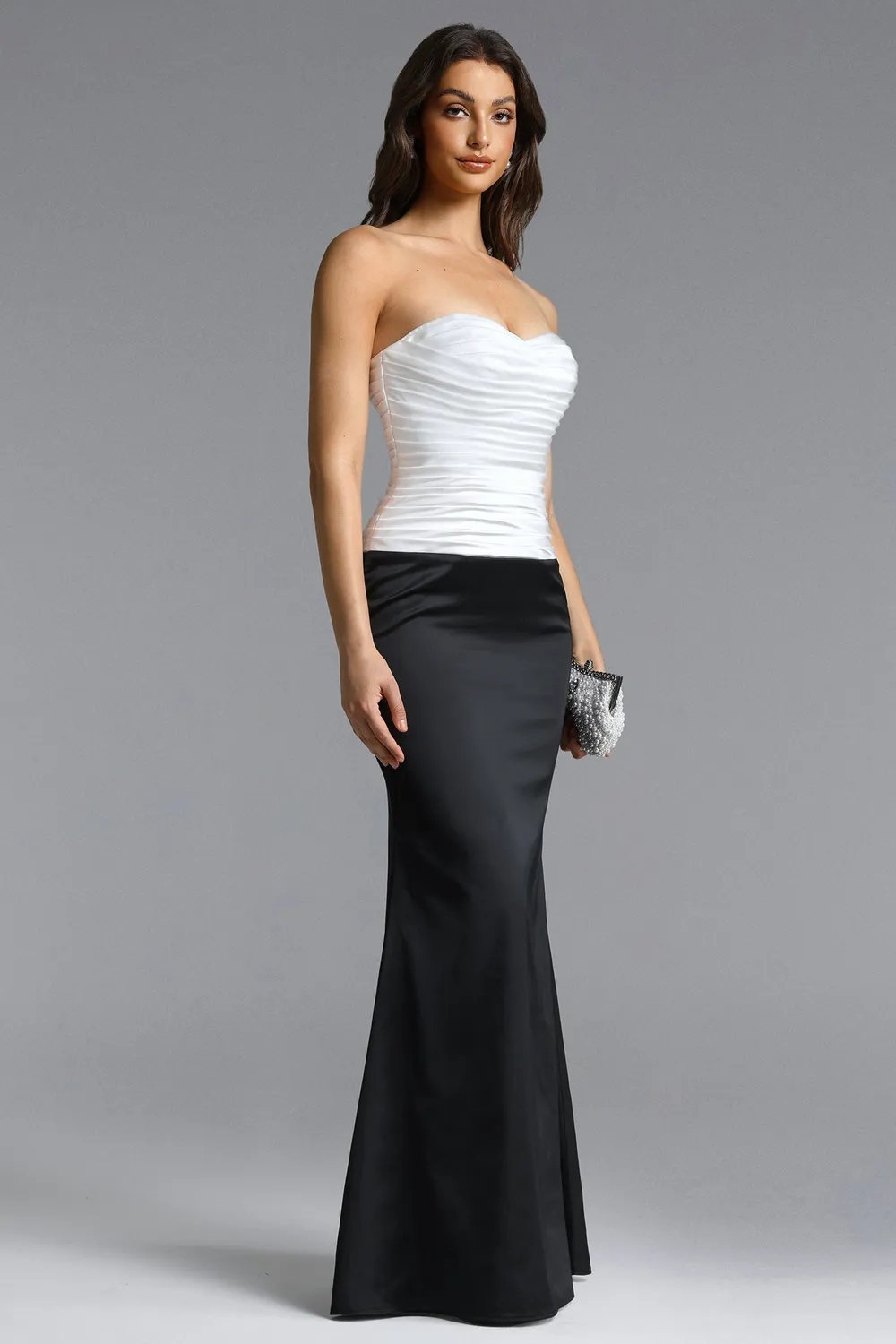 Bella Barnett Diona maxi abito bustier nero bianco satin