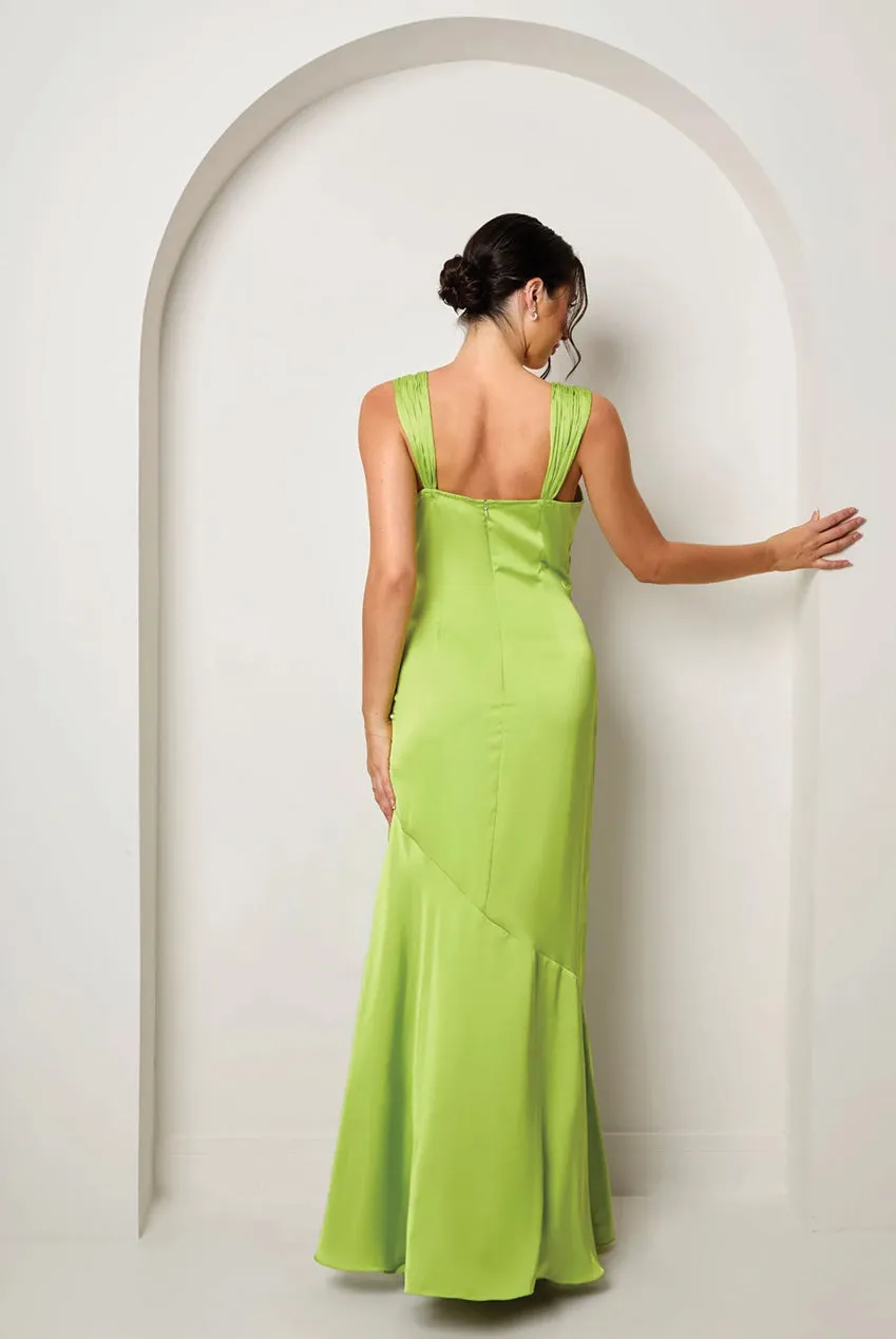 Chi Chi London Satin abito maxi verde elegante