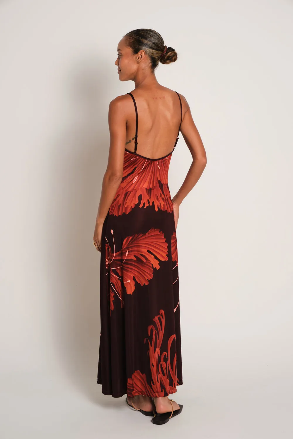 Johanna Ortiz Nuestra Tierra abito midi ruggine jersey