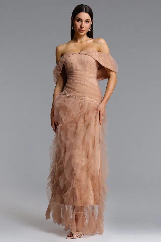 Bella Barnett Revie abito maxi beige tulle
