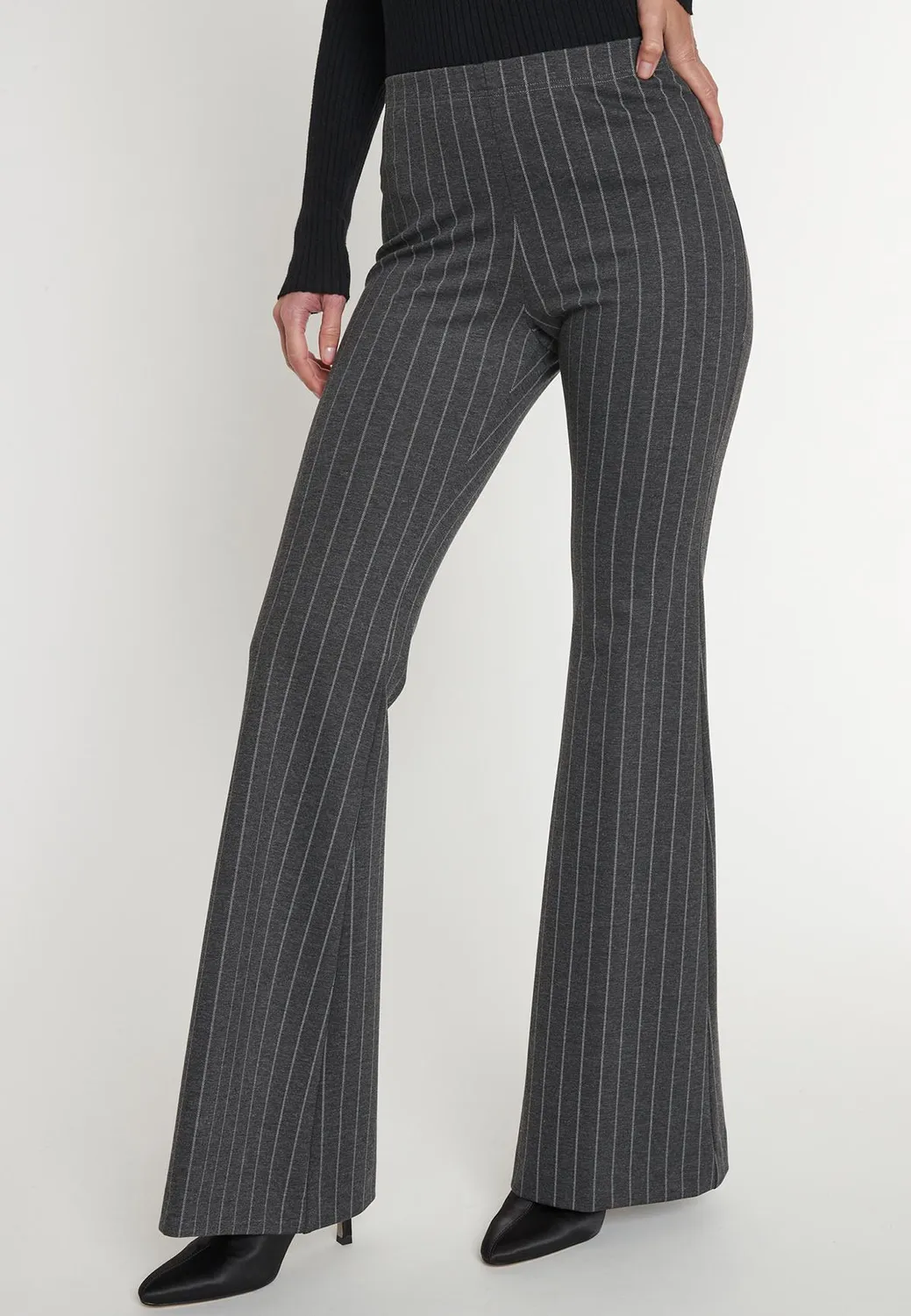 Ana Alcazar Mesota pantaloni a zampa grigi svasati