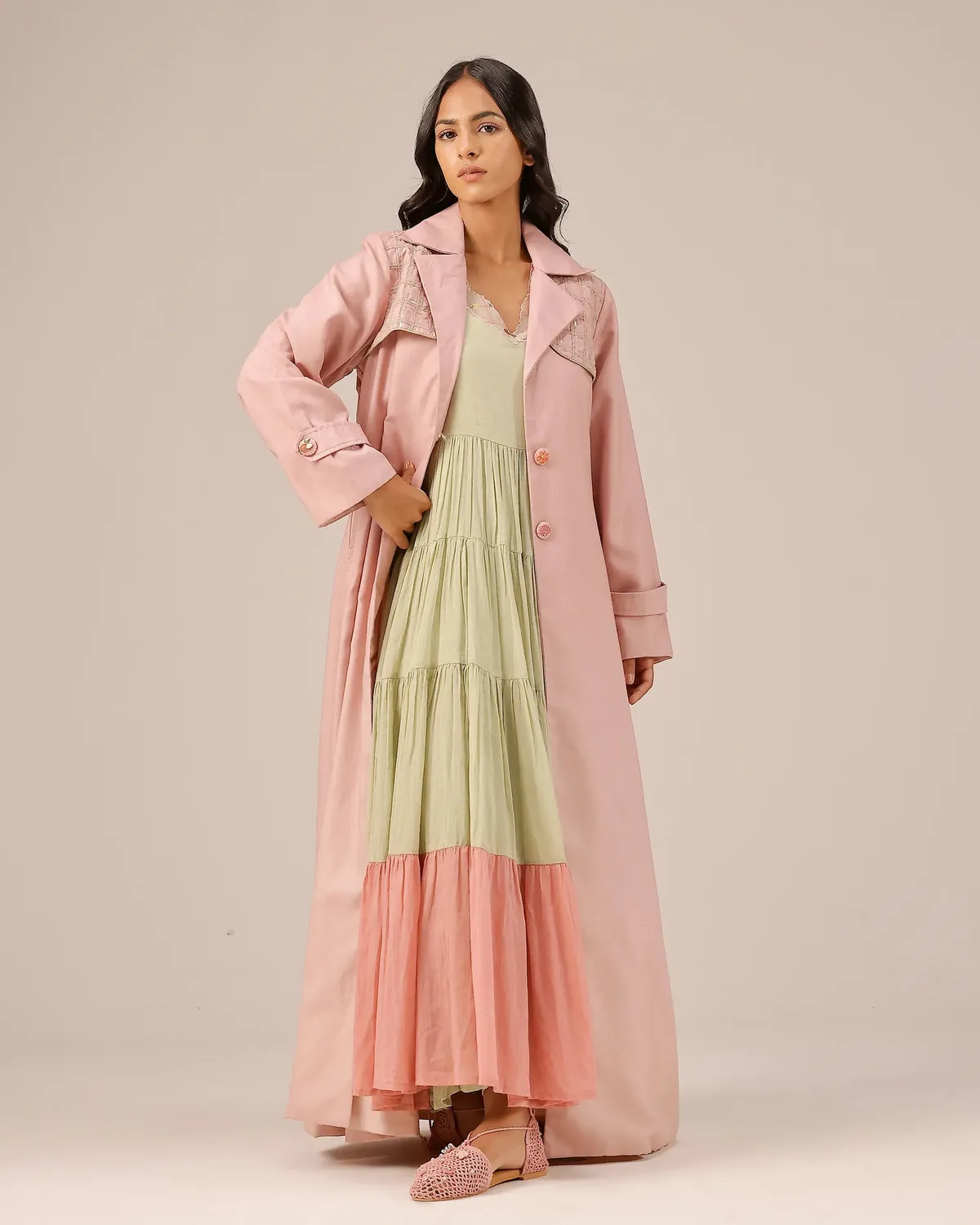 Our Dve Melon Muse completo abito e giacca rosa lino