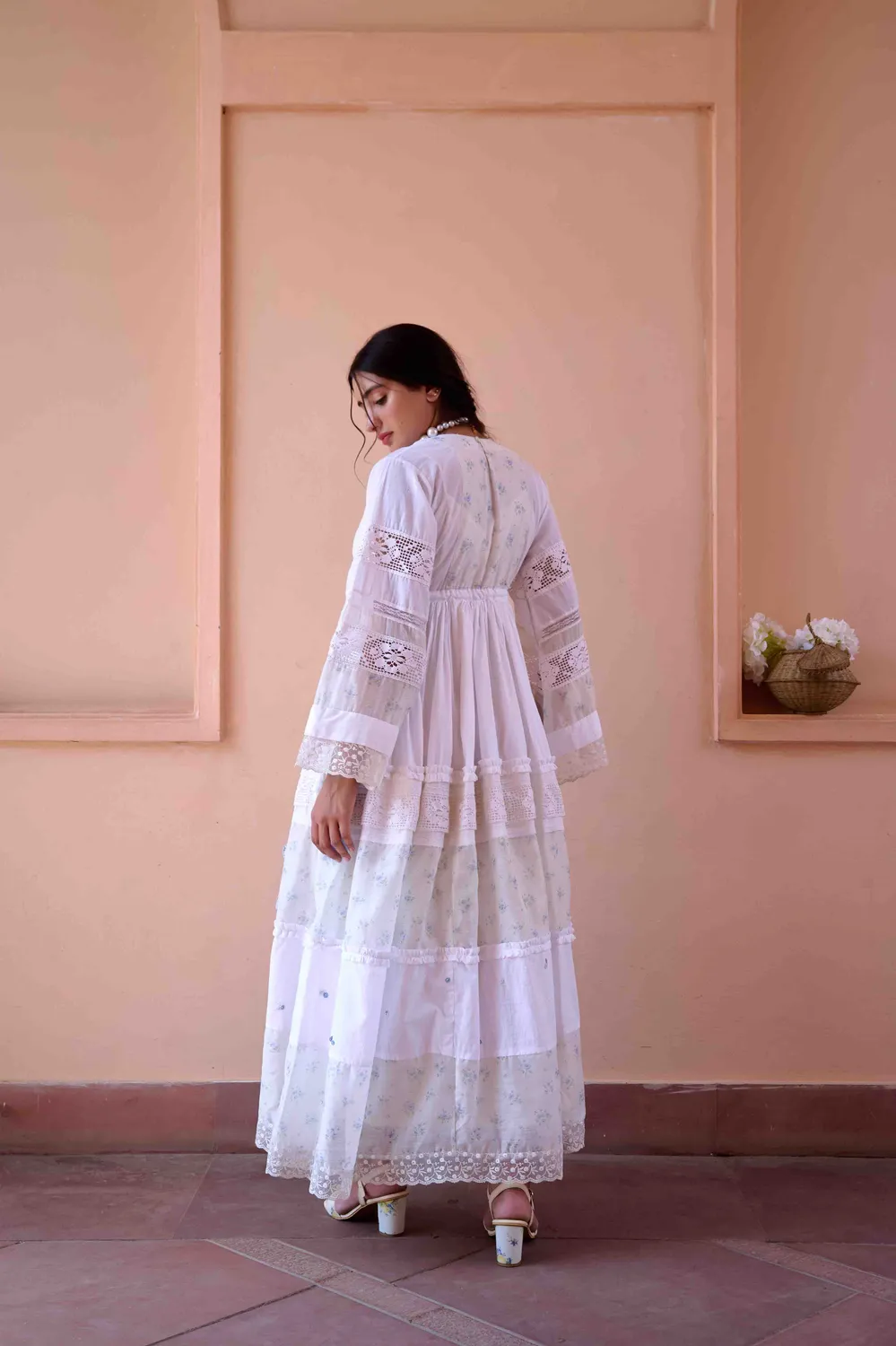 Our Dve Lucy abito lungo bianco cotone pizzo
