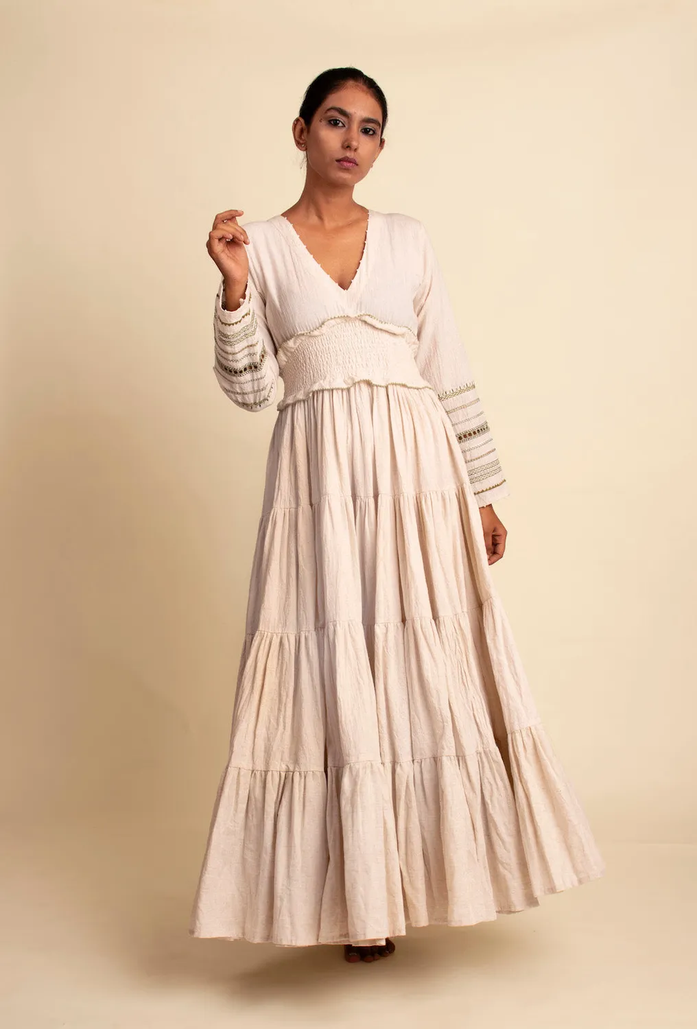 Our Dve Highra Dress vestito beige maxi cotone smock