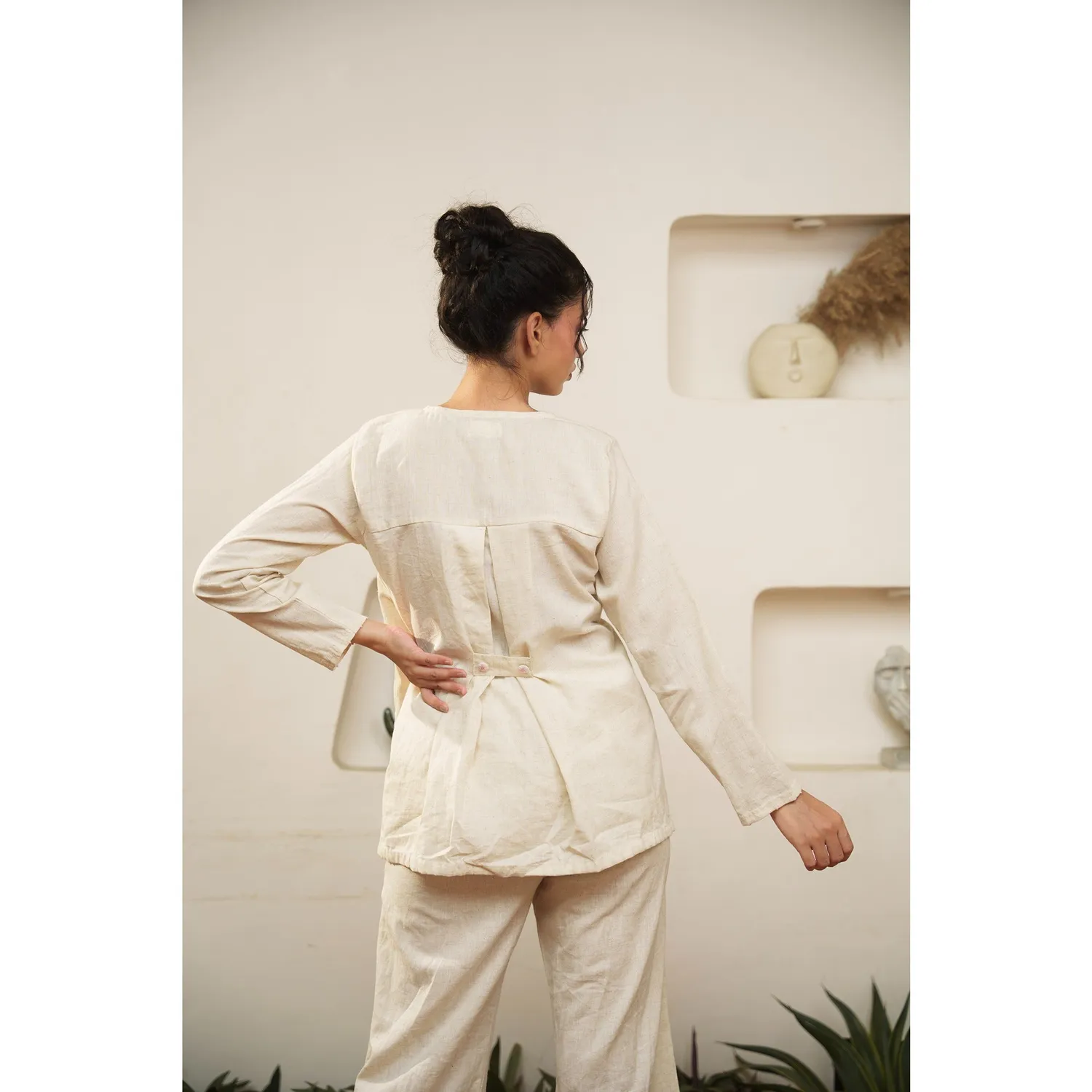Our Dve Capsule 11 coordinato beige 2 pezzi tessuto a mano