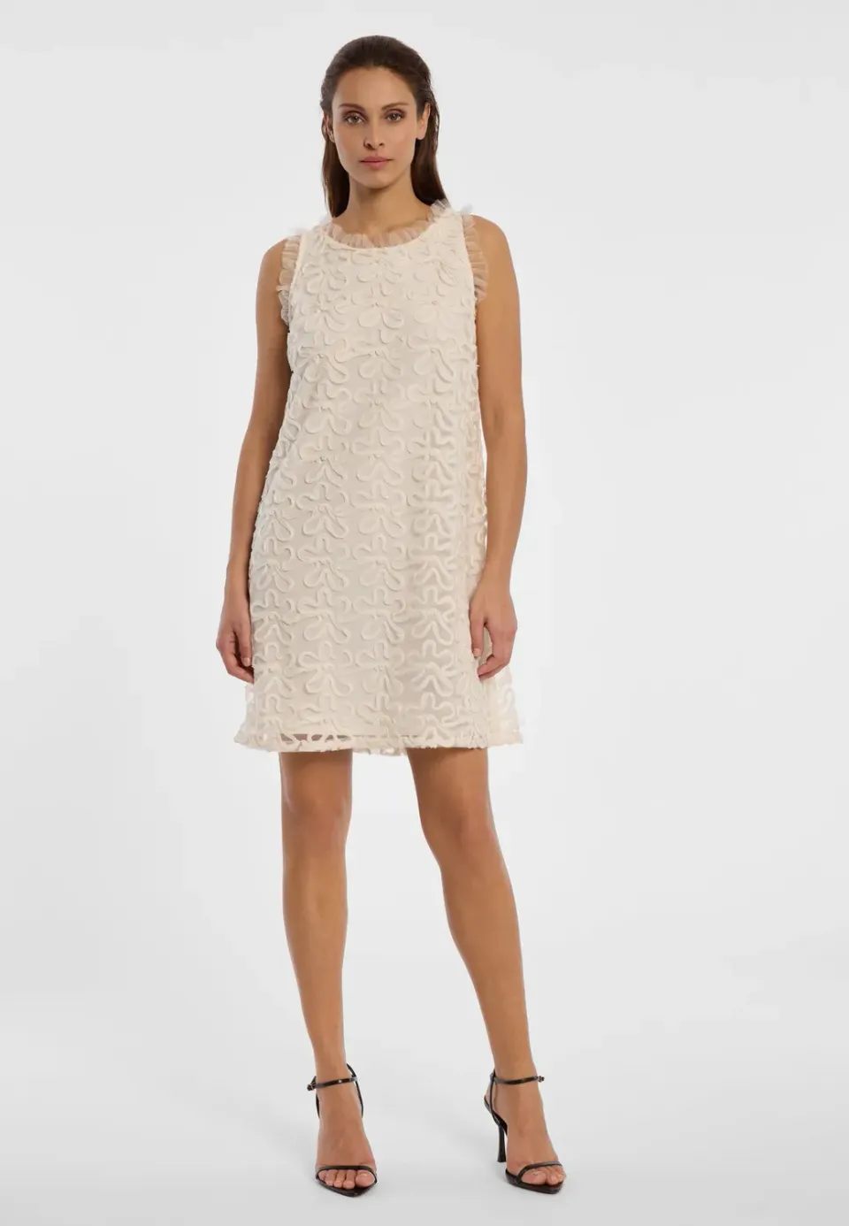 Ana Alcazar Daith abito pizzo avorio con balze