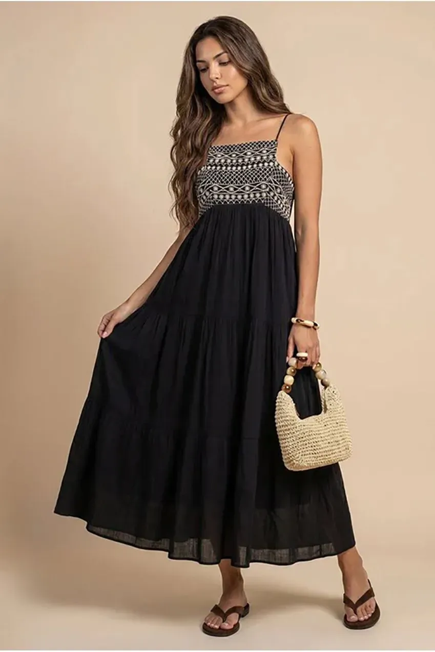 Urban Bliss Embroidery Panel abito garza nero maxi ricamato