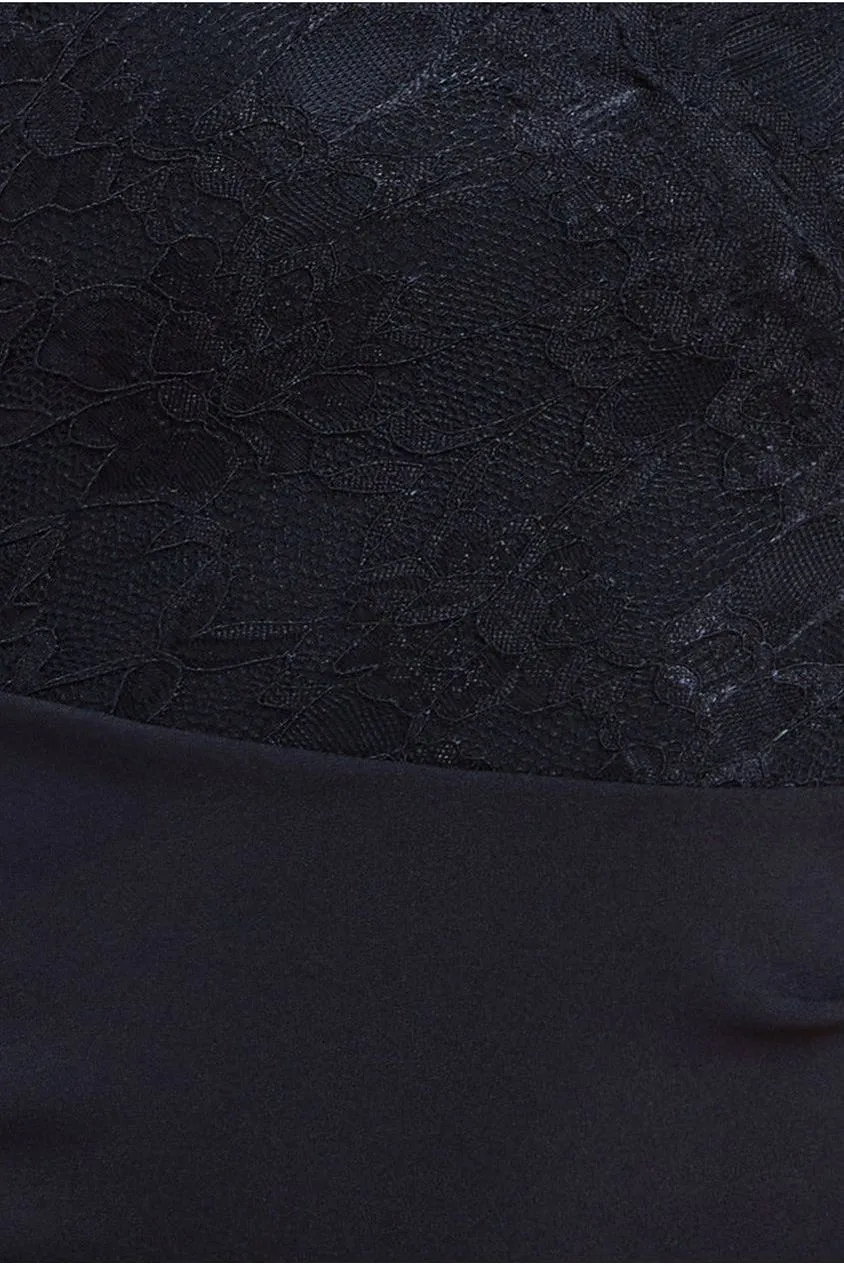 Goddiva Scalloped Lace Scuba abito maxi nero pizzo manica