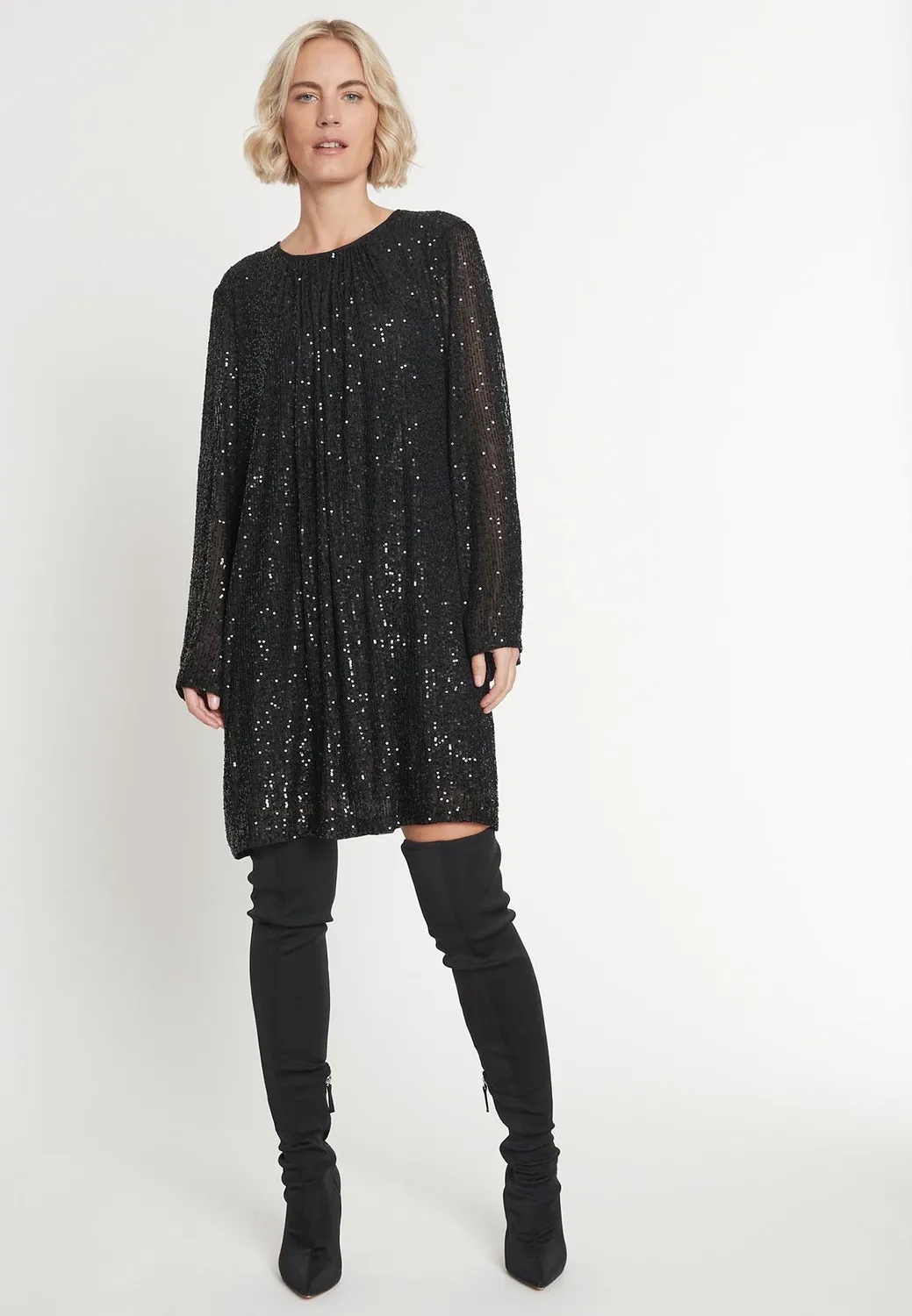Ana Alcazar Maggy abito paillettes nero corto