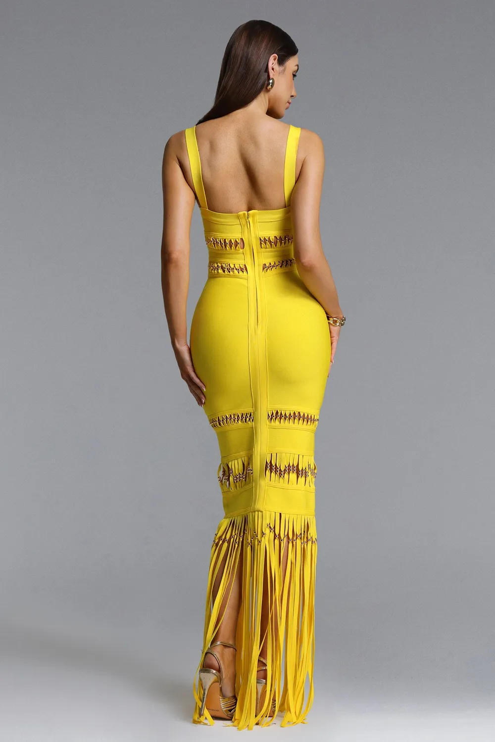 Bella Barnett Shanley Chic Contour Sleeveless Beaded Fringe Bandage Maxi abito giallo
