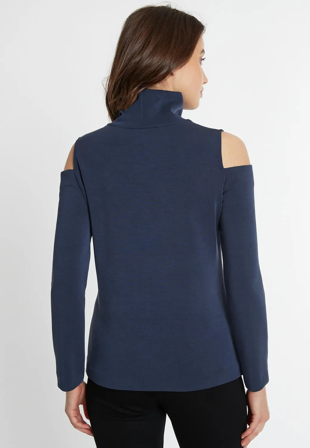 Ana Alcazar Senina top jersey blu spacchi spalle