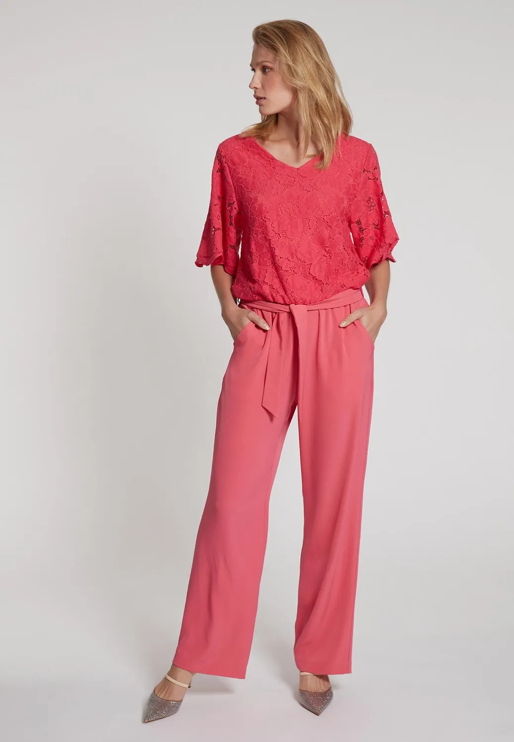 Ana Alcazar Giony tuta pizzo rosa elegante