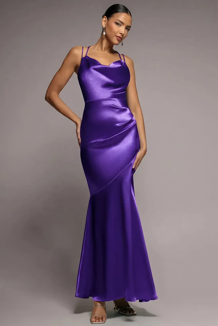 Goddiva Satin abito maxi raso viola scollo sciallato