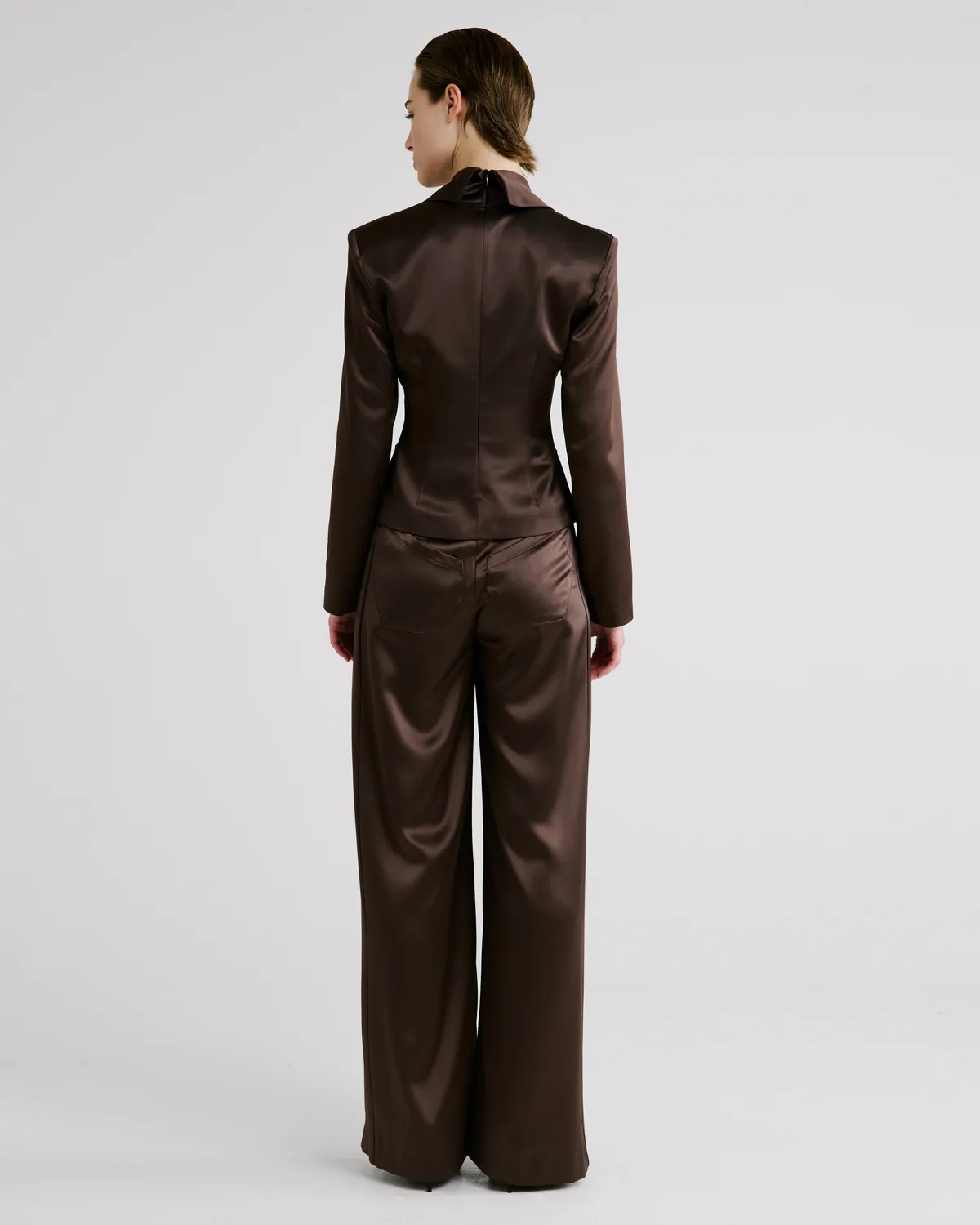 Violante Nessi Kendall camicia marrone cady satin