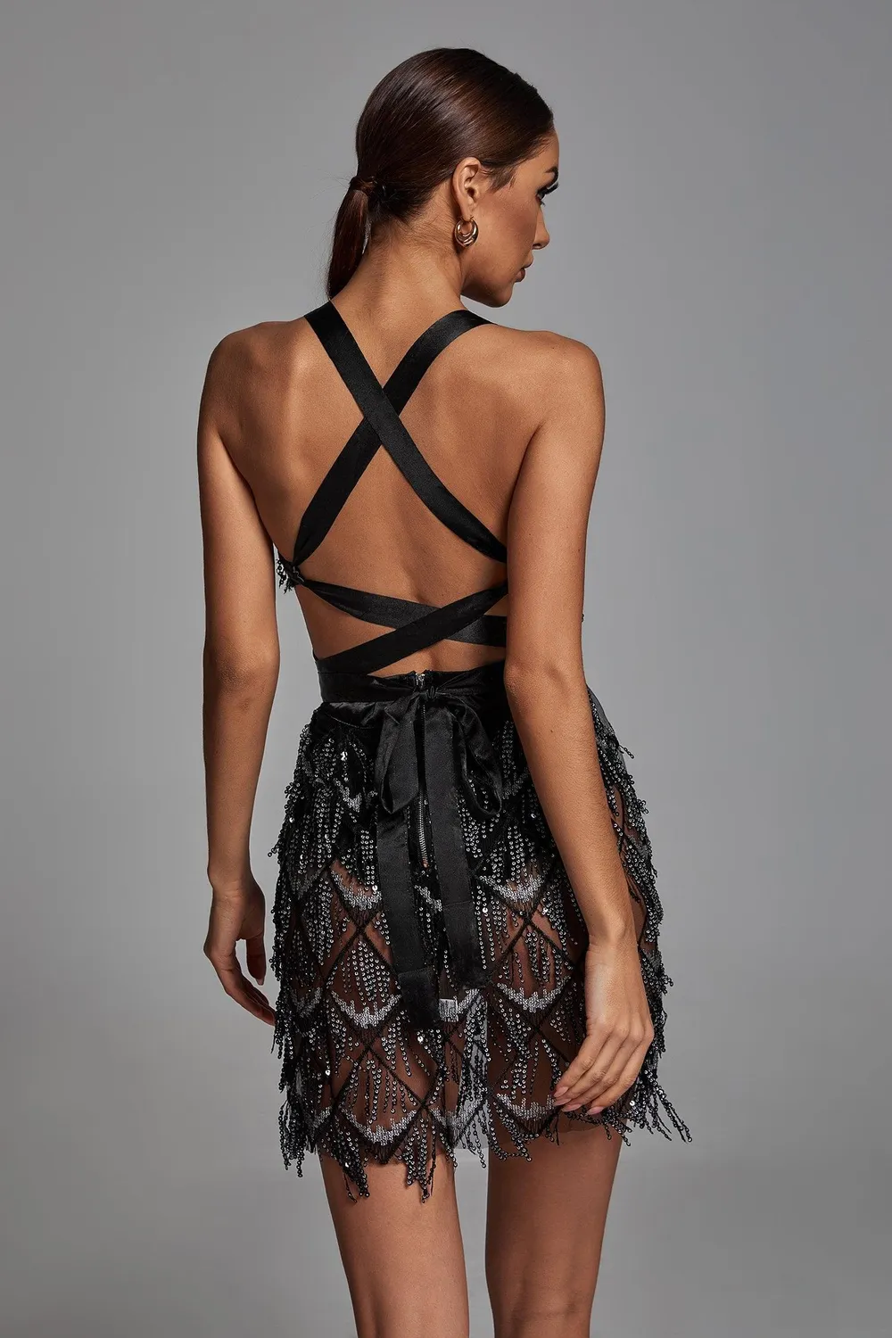 Bella Barnett Louisa abito mini nero paillettes frange