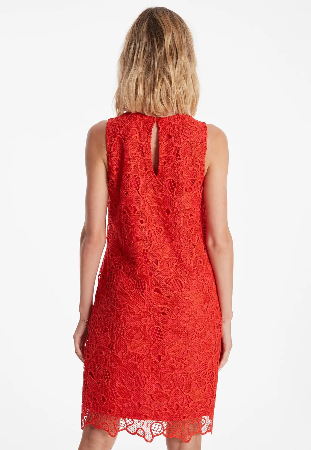 Ana Alcazar Zafina abito pizzo rosso linea A