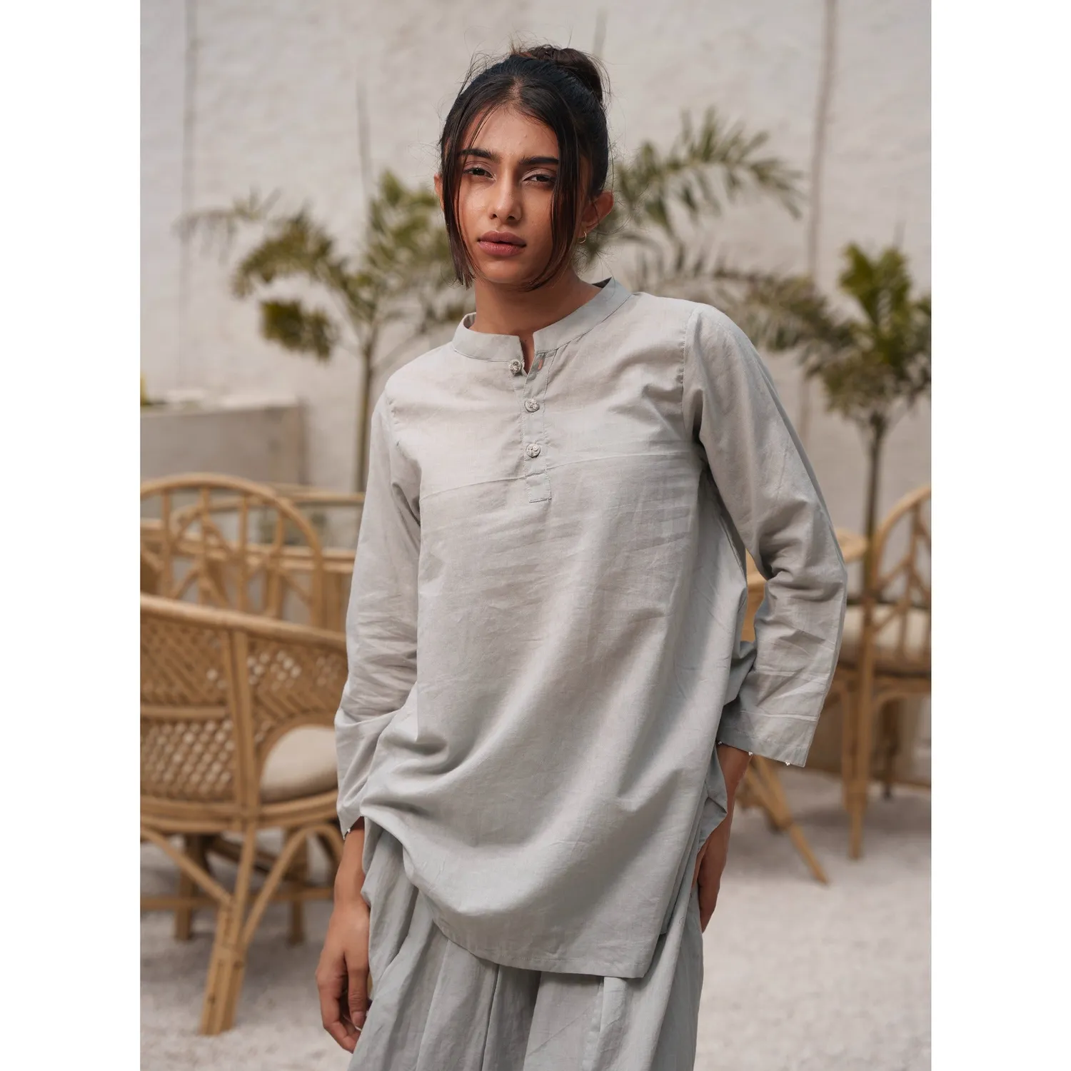 Our Dve Capsule 12 completo donna grigio top e pantalone