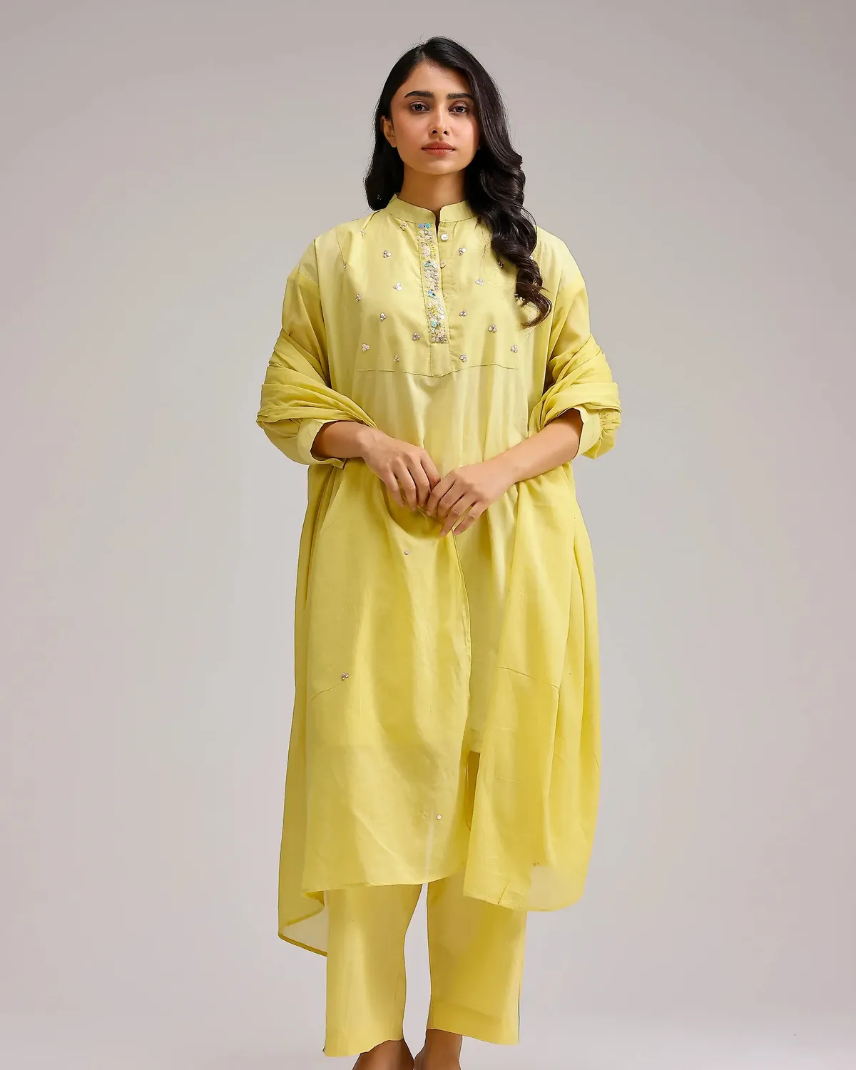 Our Dve Grace completo kurta giallo ocra cotone